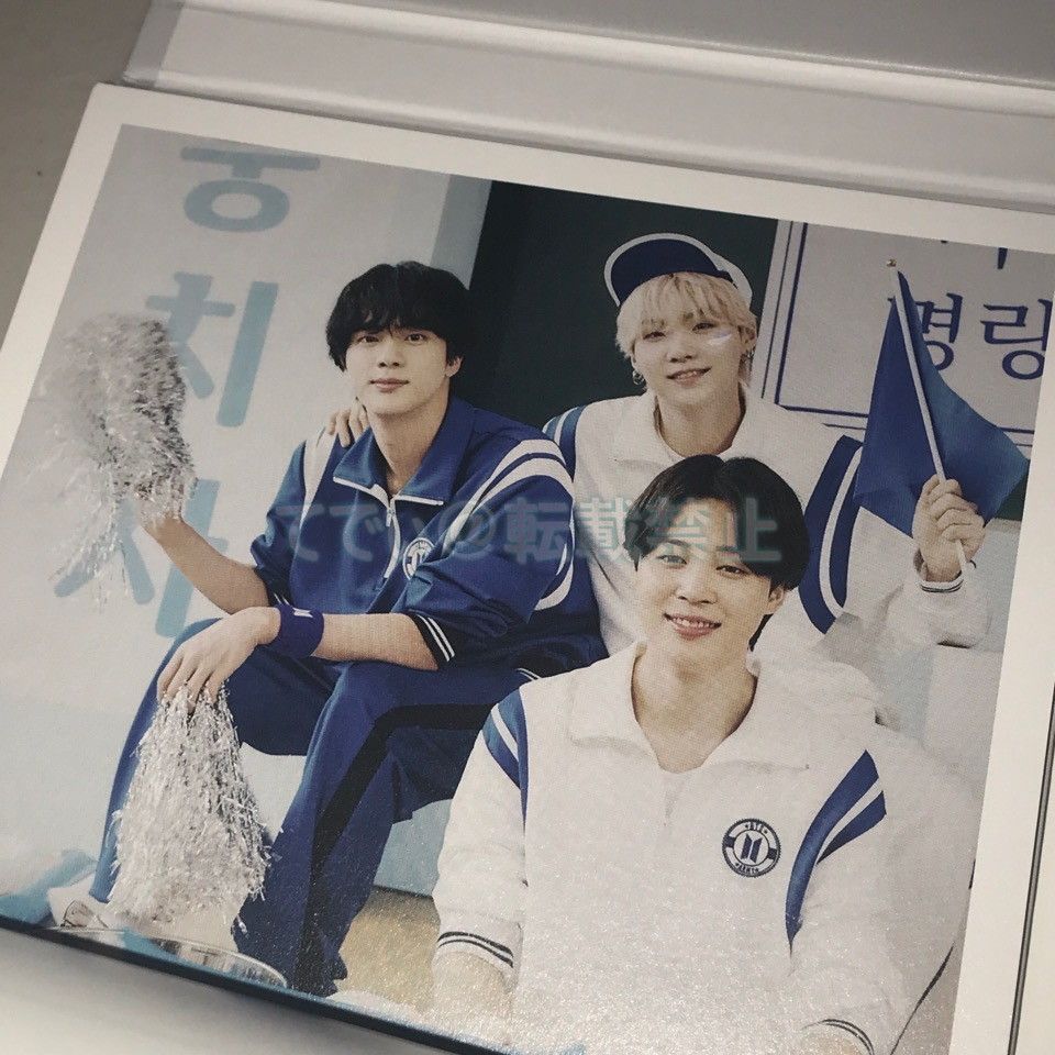 BTS 直筆サイン「Us, Ourselves, & BTS 'We'」 - メルカリ