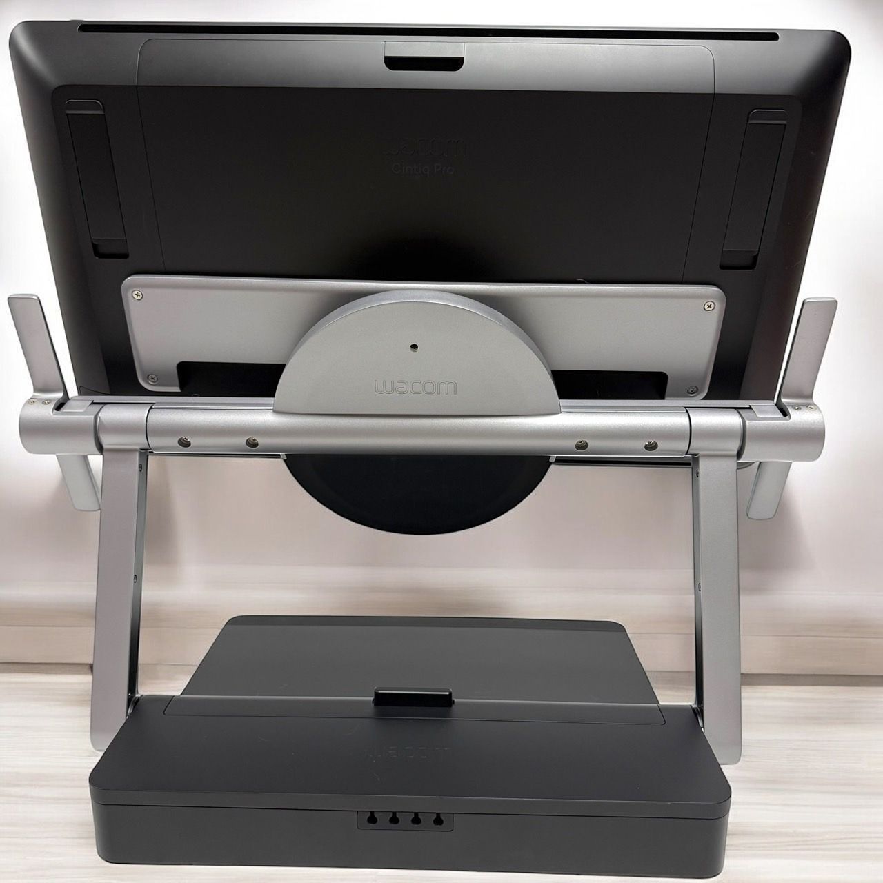 ☆送料無料 美品 Wacom ワコム Cintiq Pro 24 DTK-2420/K0 専用