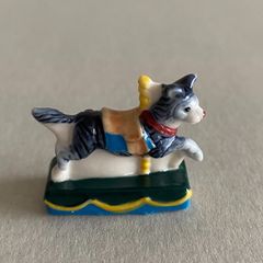 メリーゴーランドのネコのフェーブ／回転木馬／遊園地／フランス雑貨