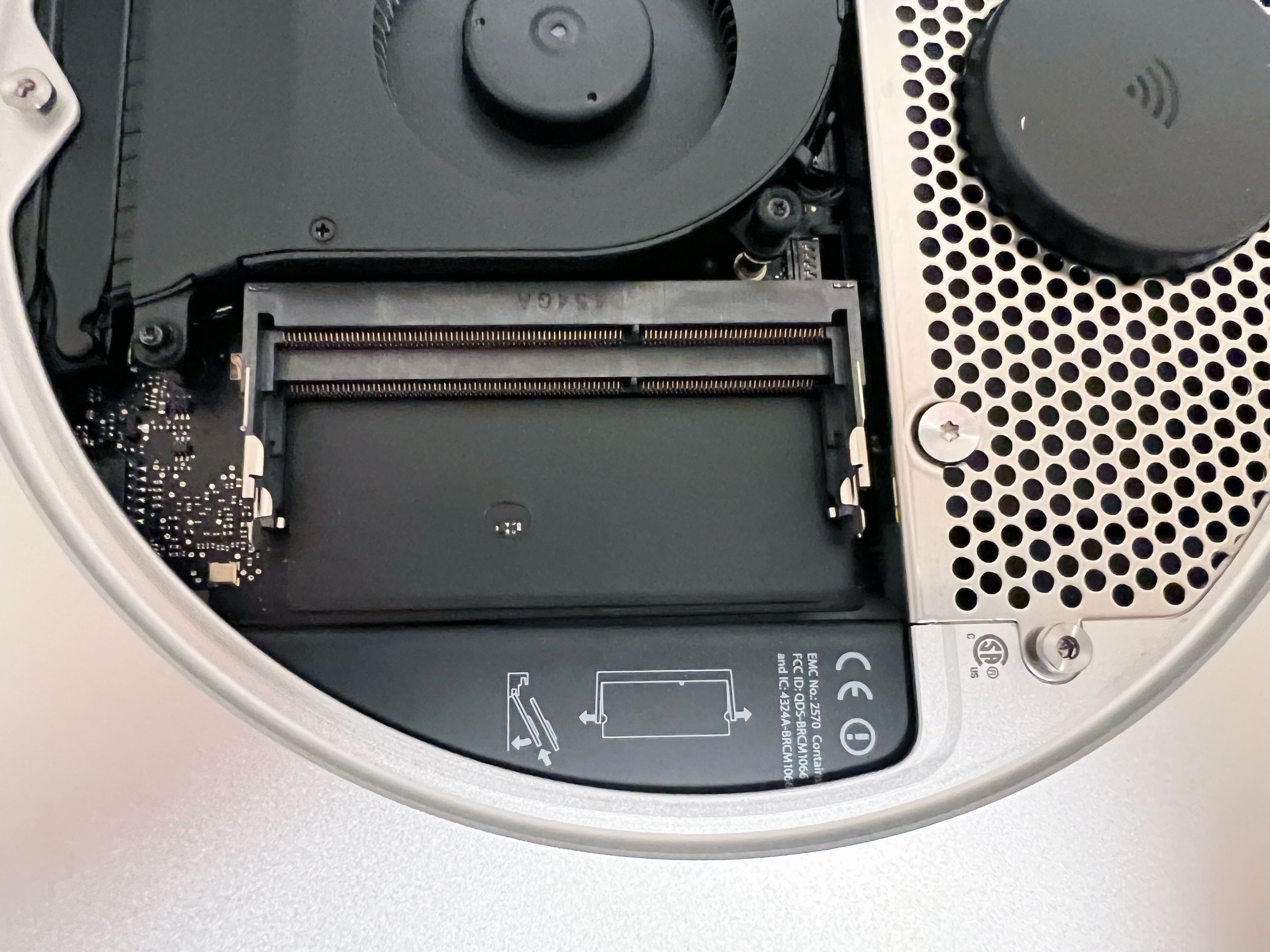 Mac mini (Late 2012)にメモリを増設｜blolabo