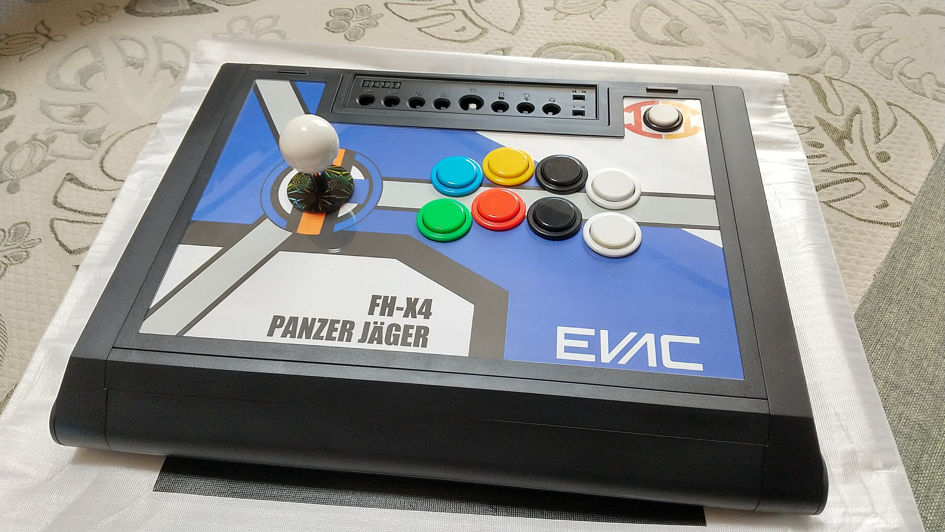 Fighting Stick αの天板絵を交換してみませんか｜松藏