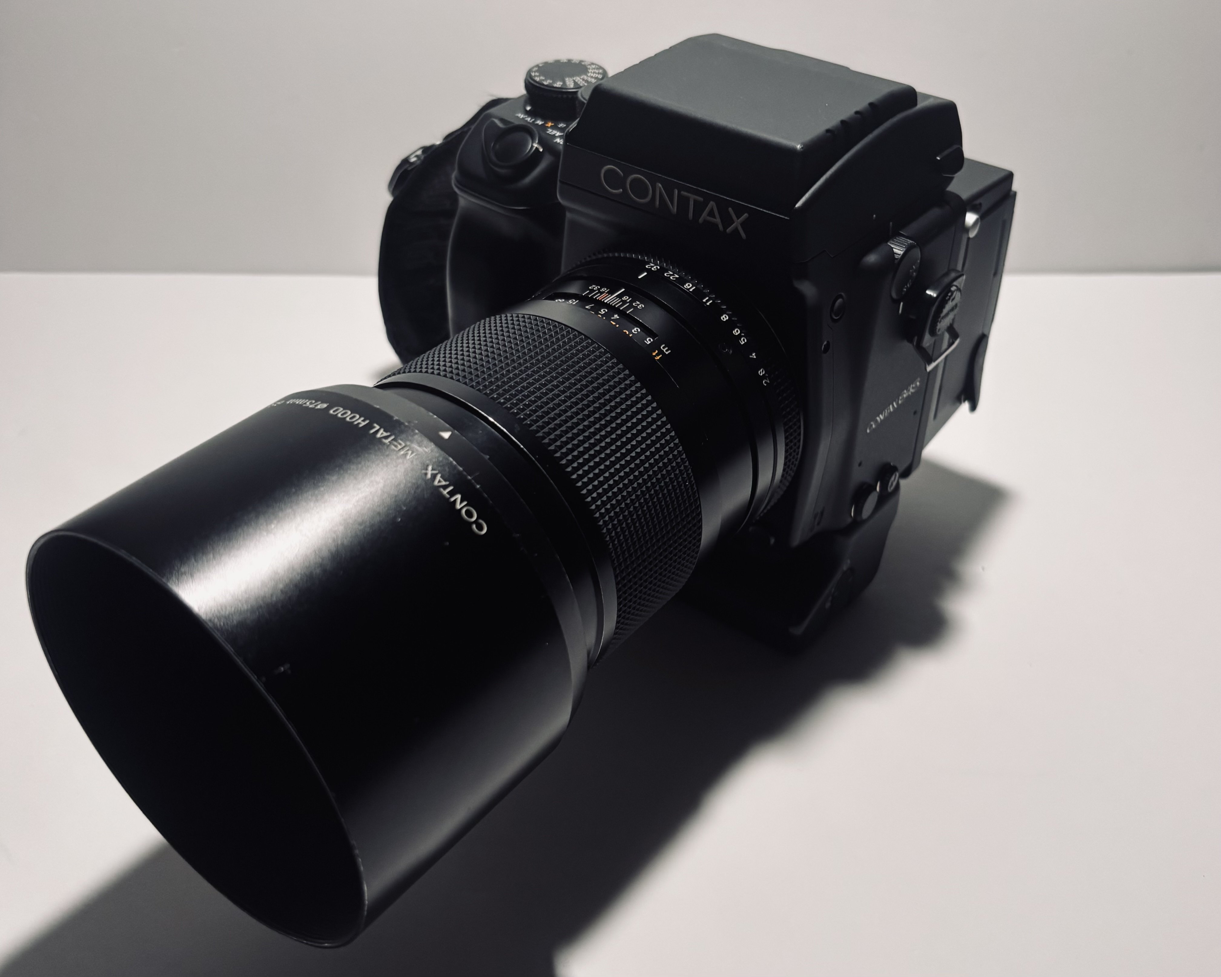 CONTAX645にウエストレベルファインダーを付けて思うこと｜Takumi Ikeda