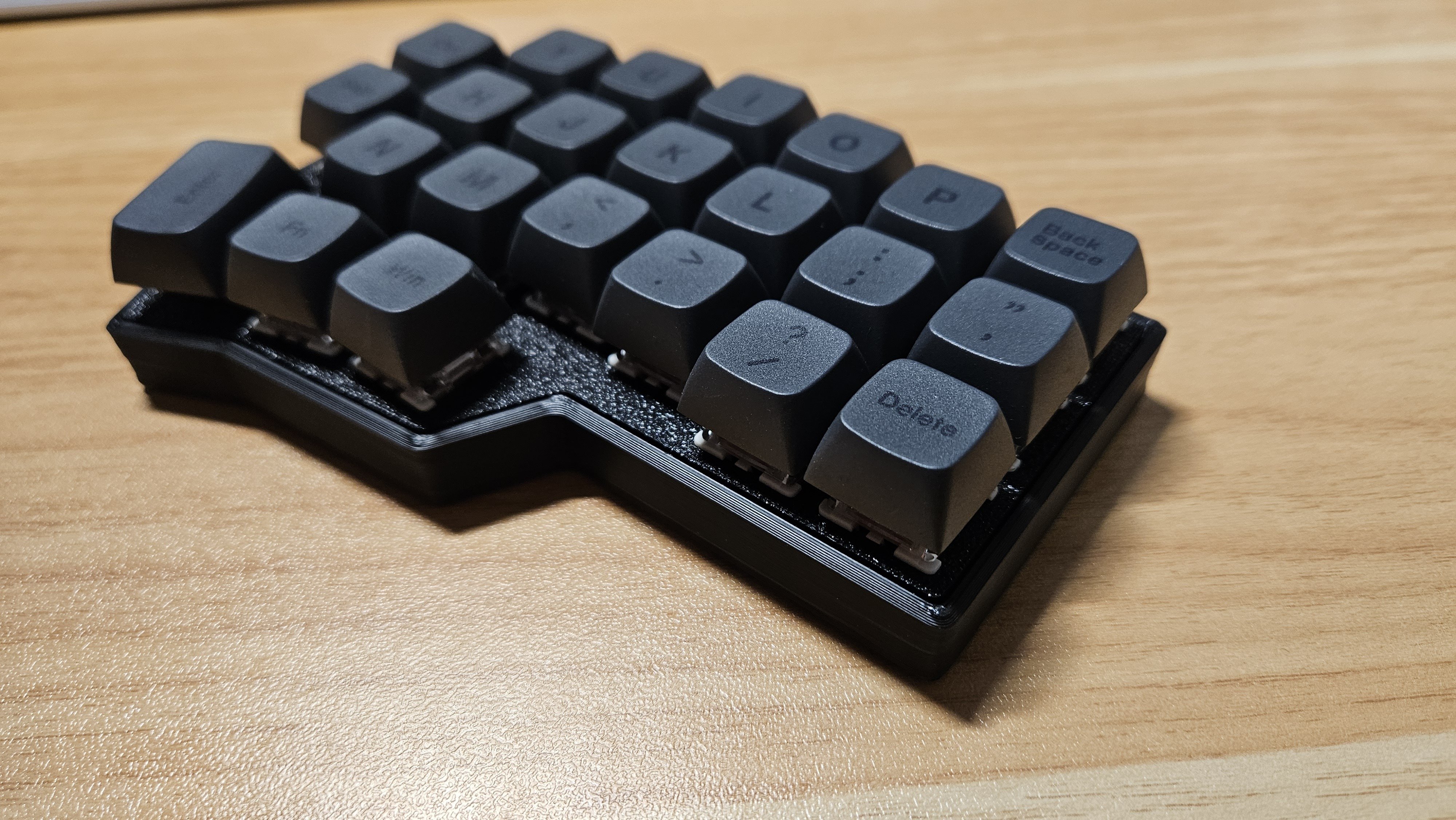 人柱】激安分割キーボードを買った【YIVU Corne V4 】｜matsu