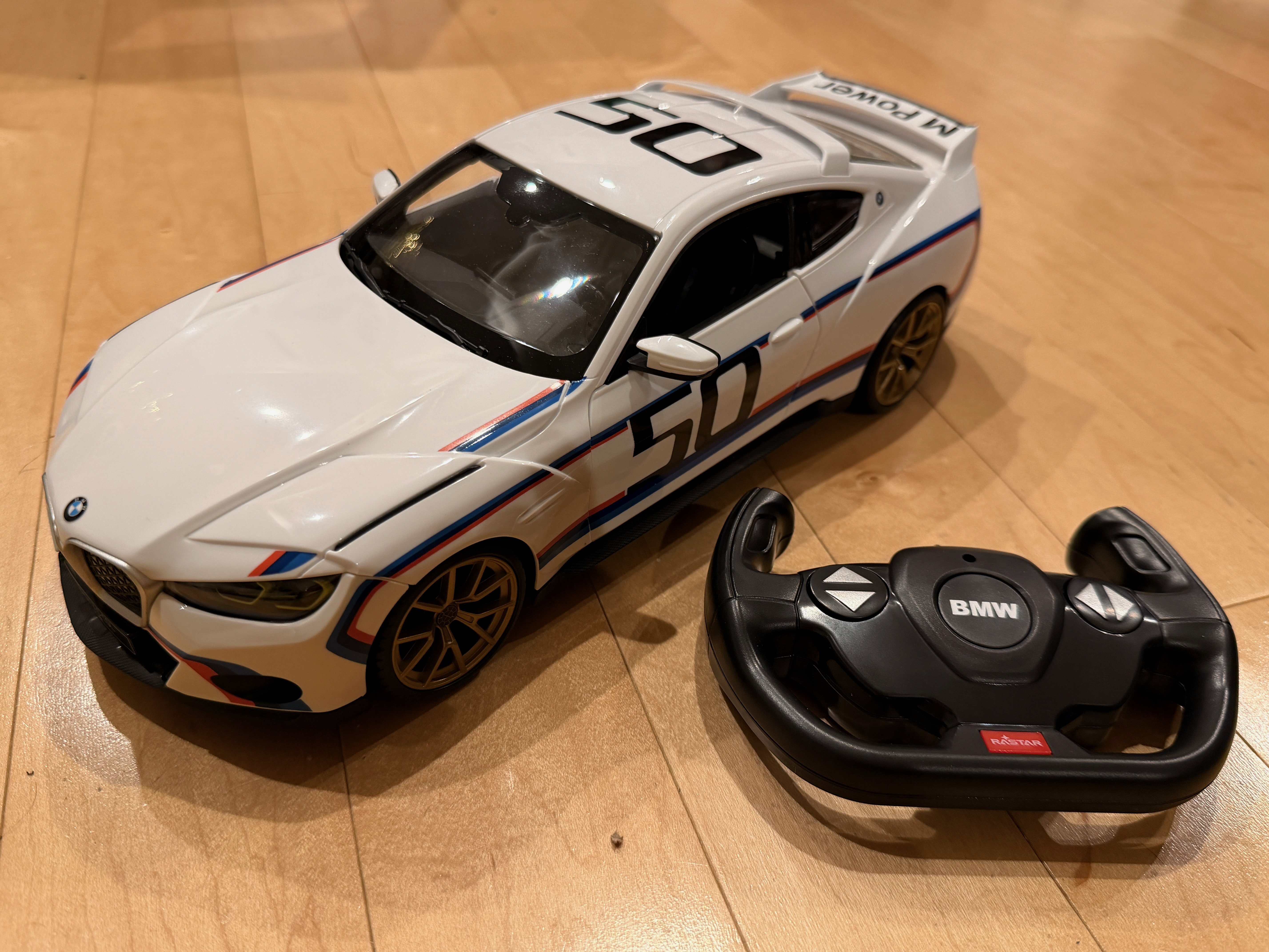 BMW】3.0CSL 1:14なラジコンカー到着ッ！！！｜鈴木BOB康昭