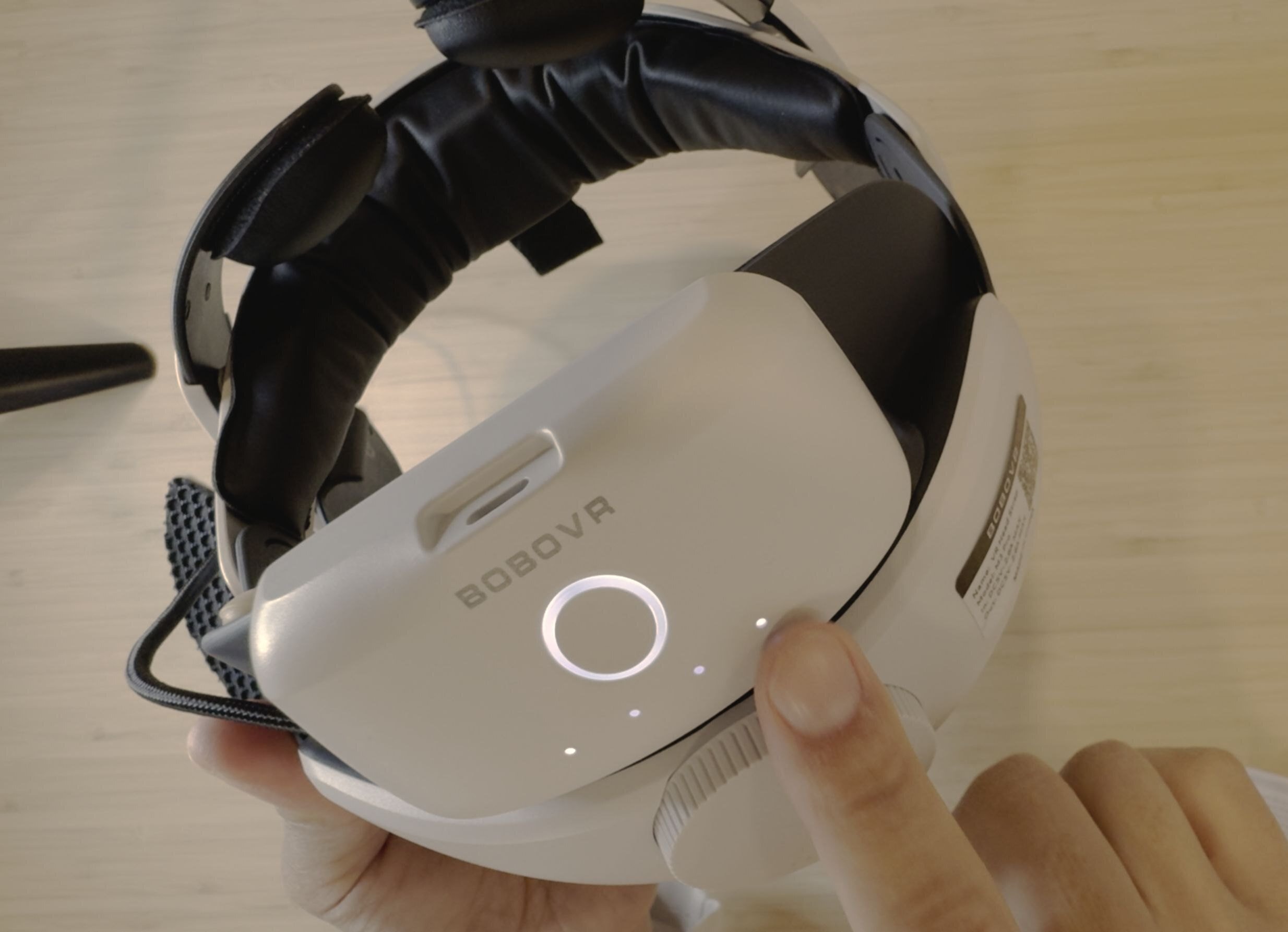 Quest 3が快適に「BOBOVR M3 Pro」の良かった点、気になった点｜V