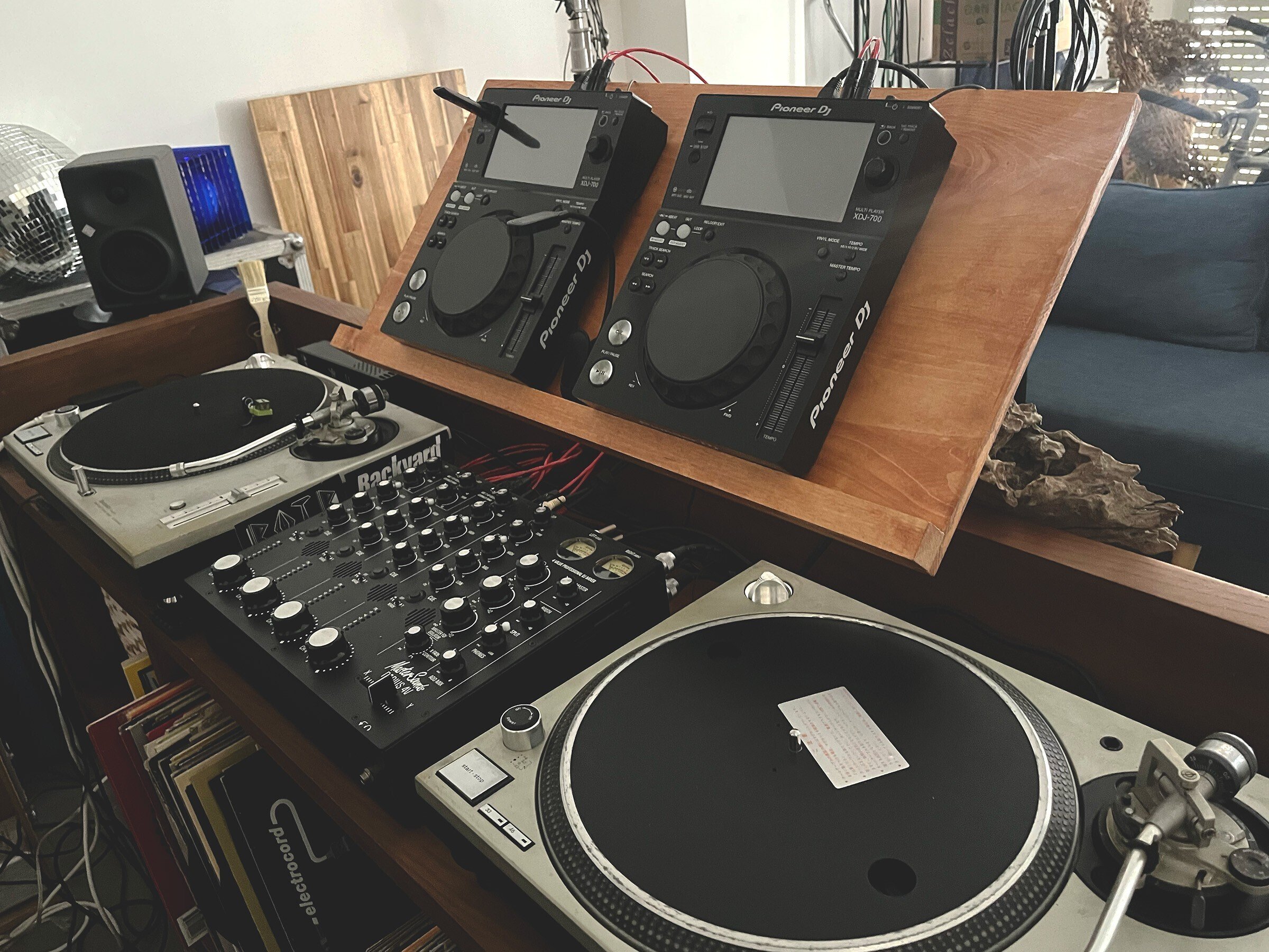 DJブース構築 1：自宅用DJ機材の選定｜slowbirds