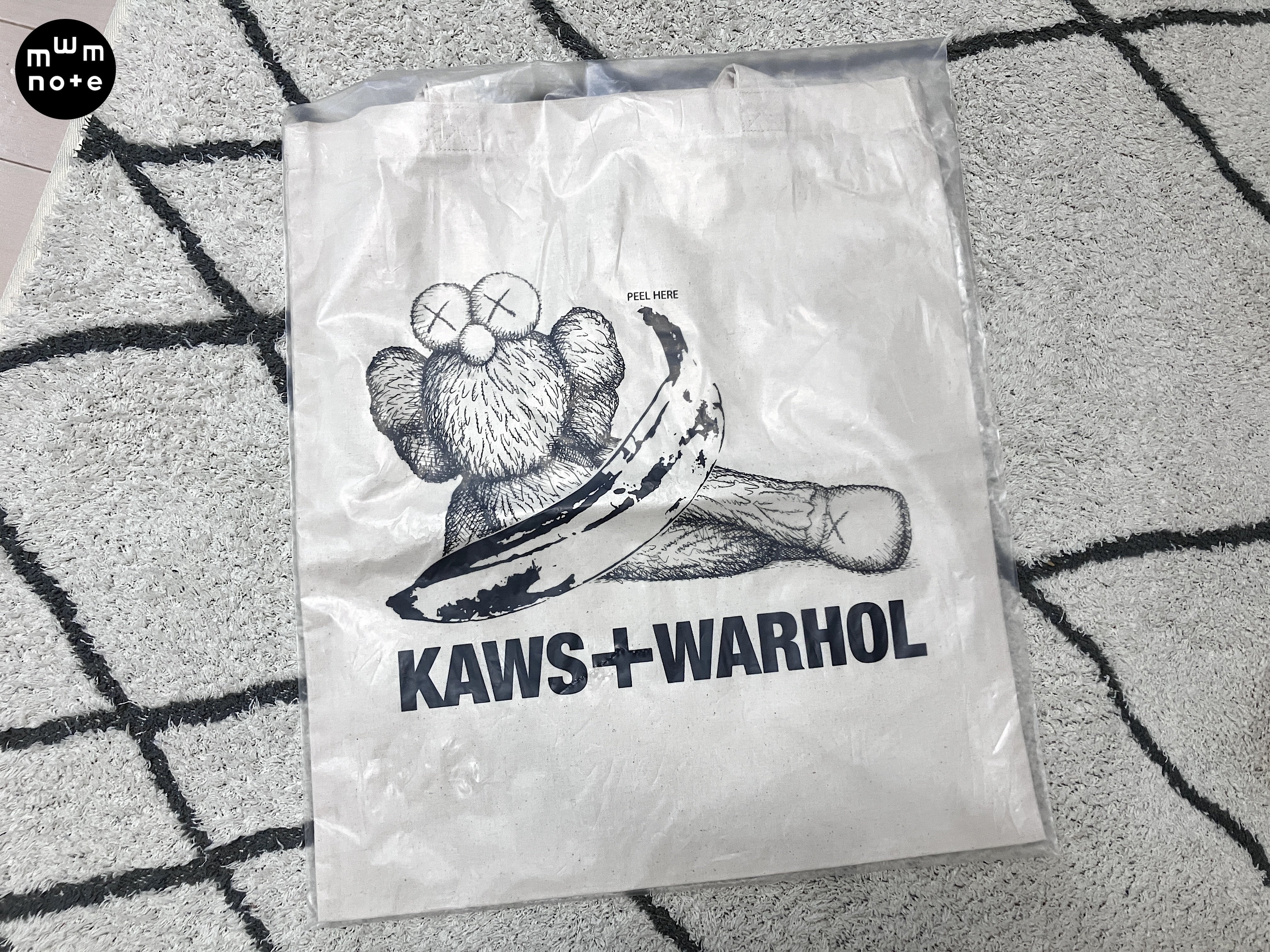 ユニクロ カウズ + ウォーホル アートブック、買えました｜MWM MIZORAH