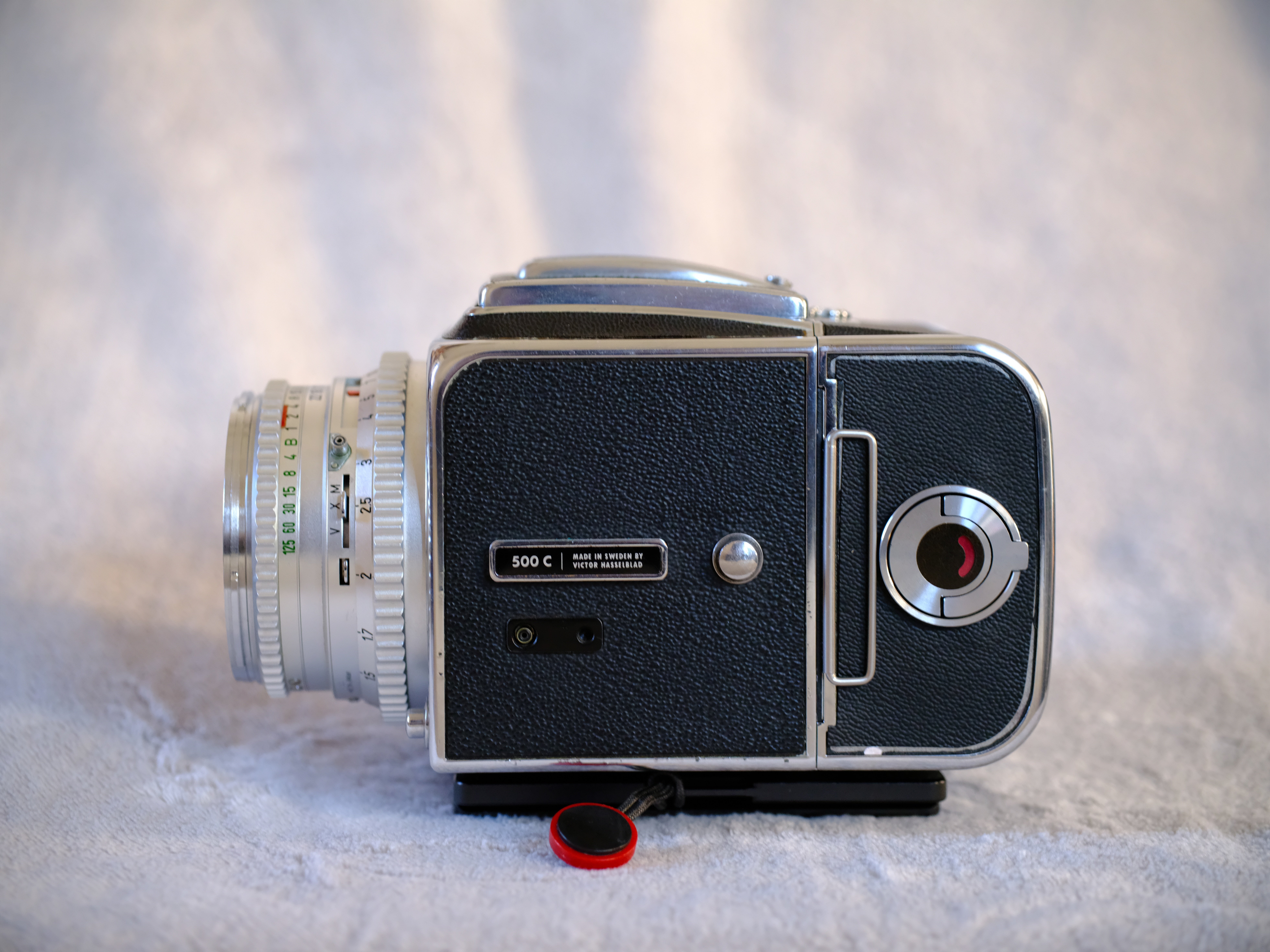 レビュー】初めて宇宙に行ったカメラ Hasselblad 500Cを2017年から使っ