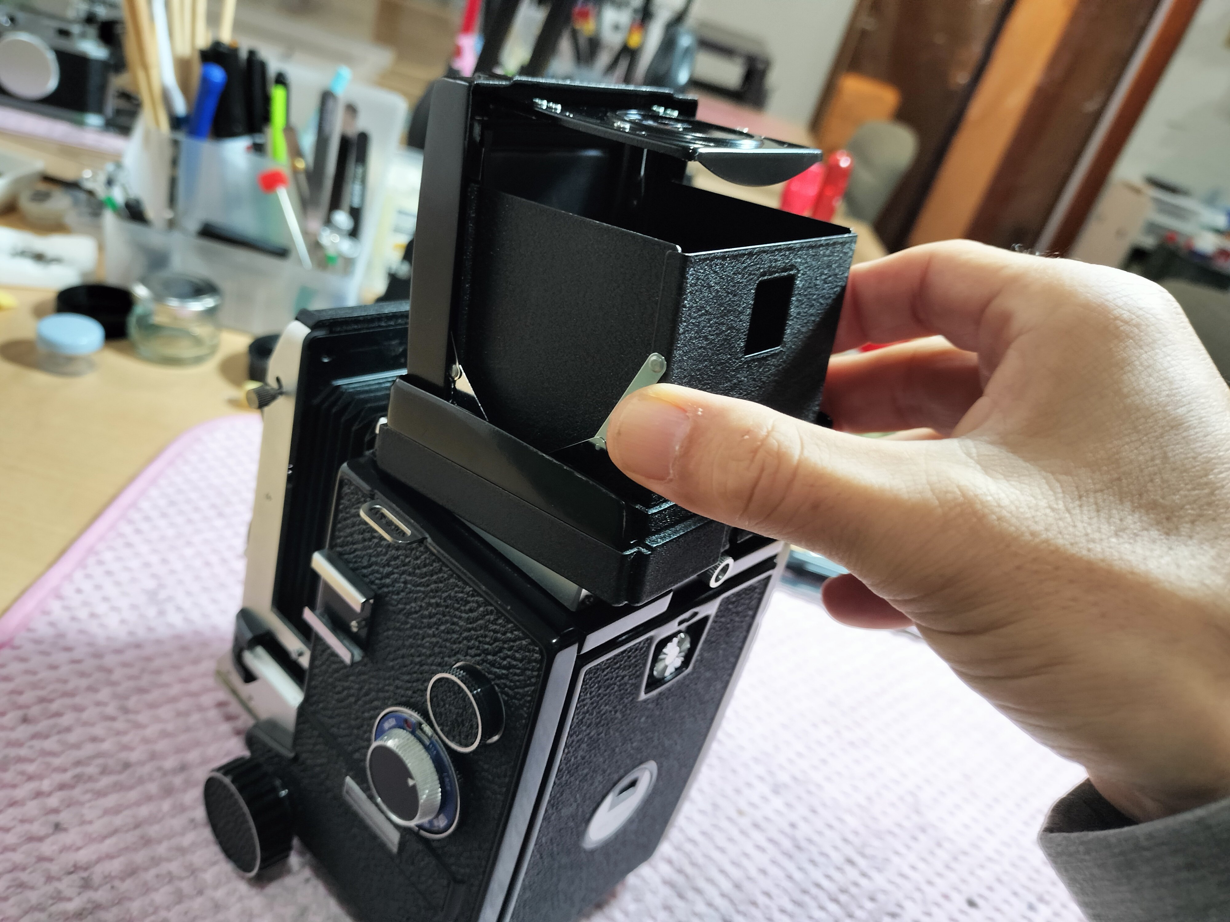Mamiya C330の分解｜フィルムカメラ修理のアクアカメラ
