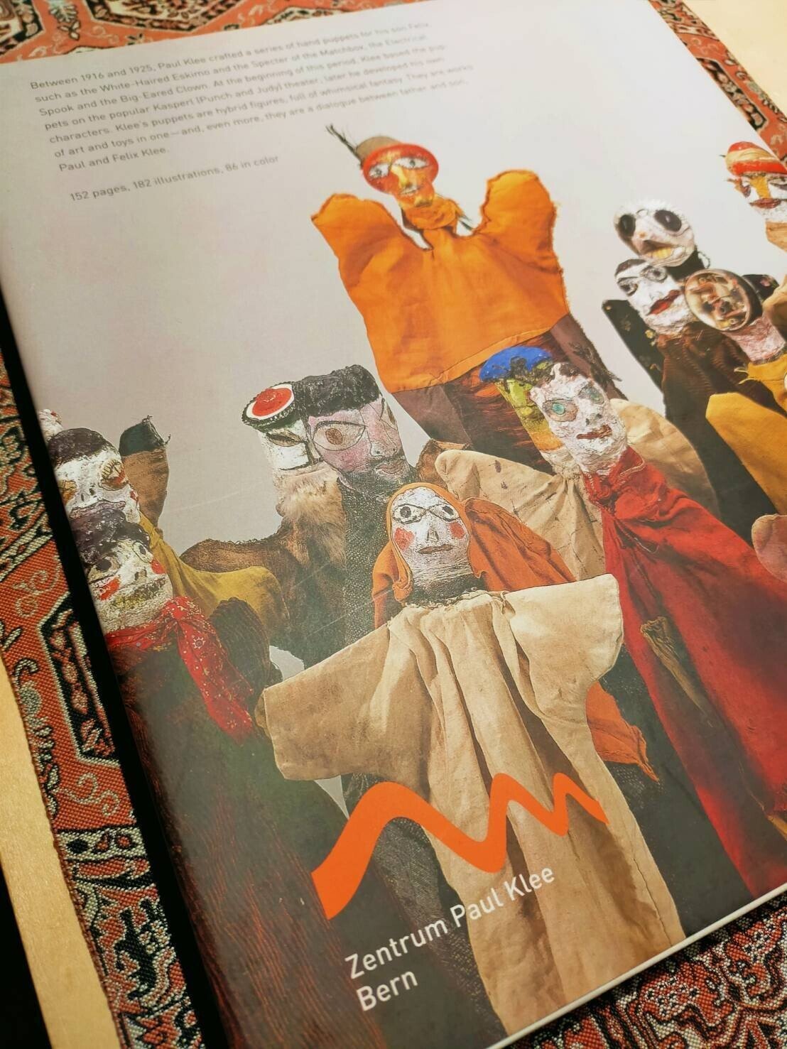 蔵書紹介：パウル・クレー『Hand Puppets』（片手遣い人形