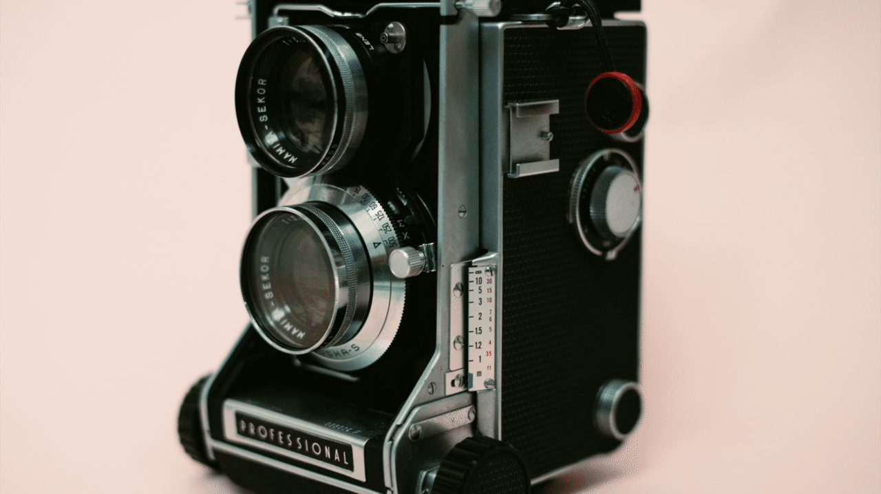 二眼レフカメラMamiyaC33で散歩｜ひかる