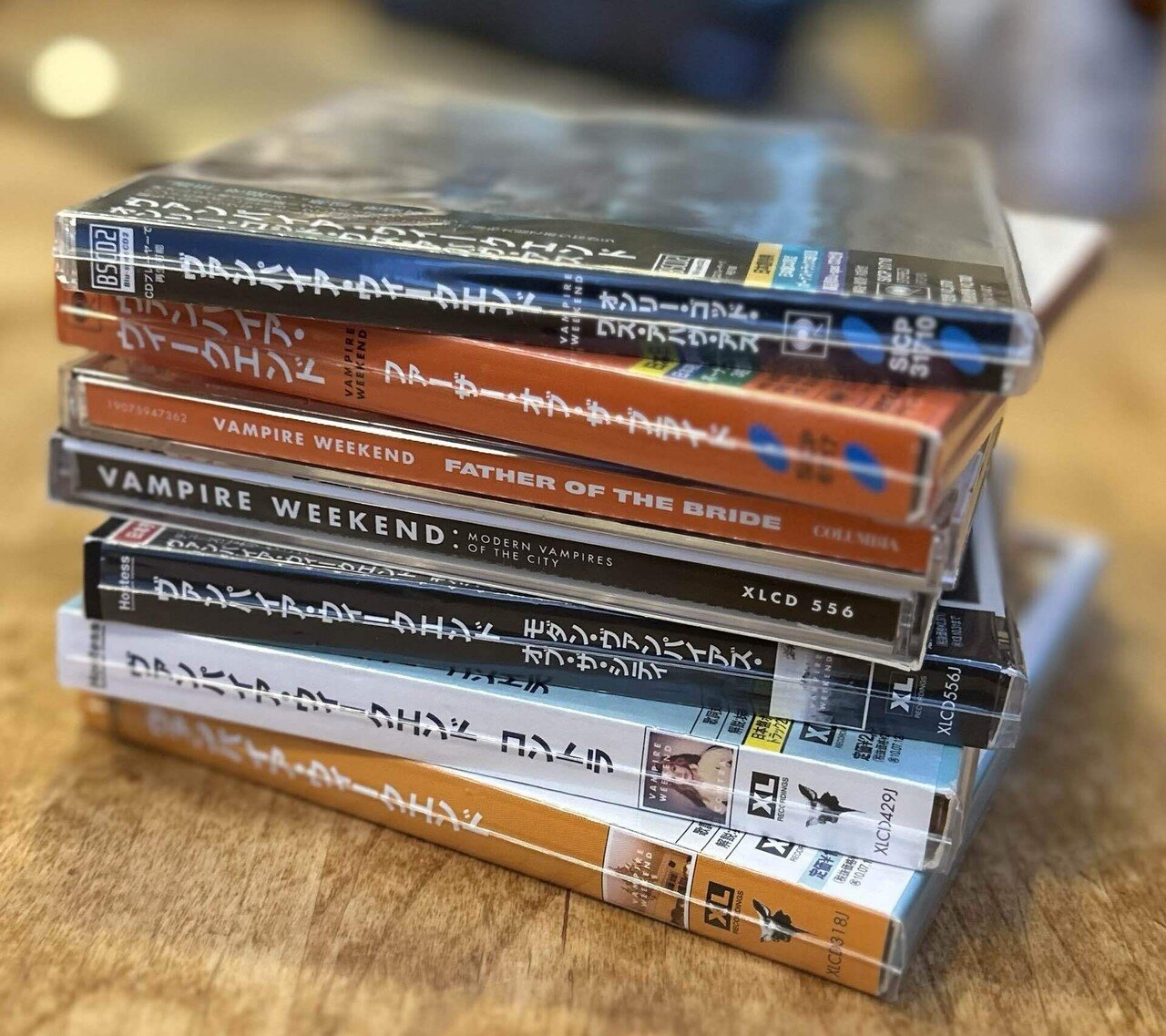 Vampire Weekend の全アルバムをフィジカルで聴く｜dig ニキ