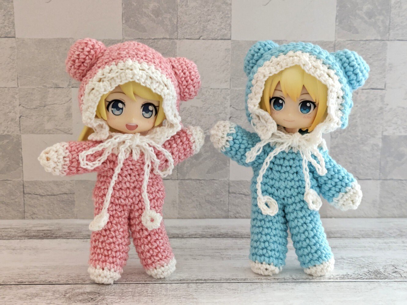 久々にねんどろいどどーるサイズの衣装を編みました。 あみぐるみっ