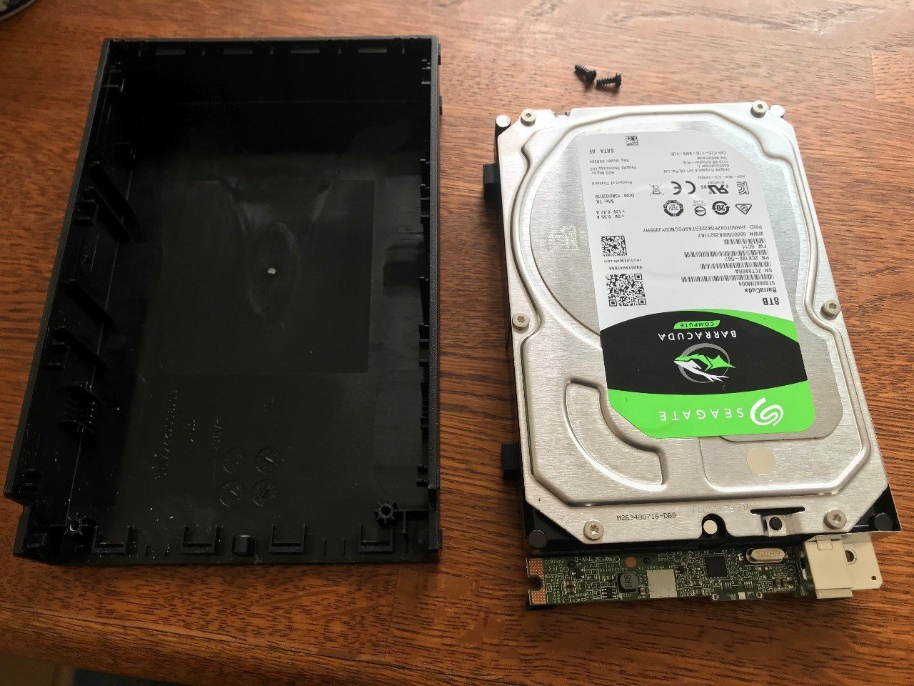 I-O DATA 外付けハードディスク(HDCZ-UT8KC)解体→HDD外付けケース