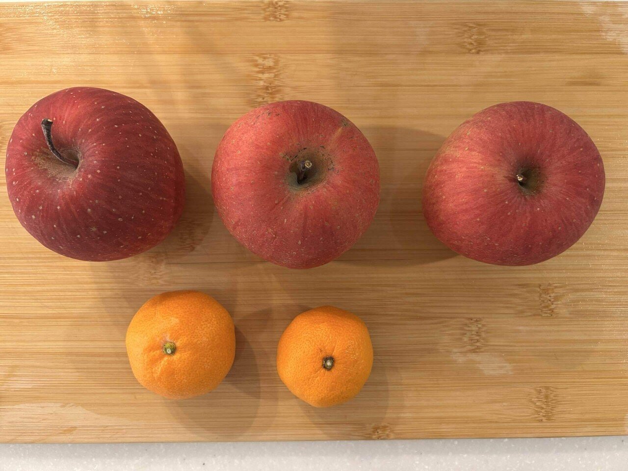 りんごとみかん｜こひつじ