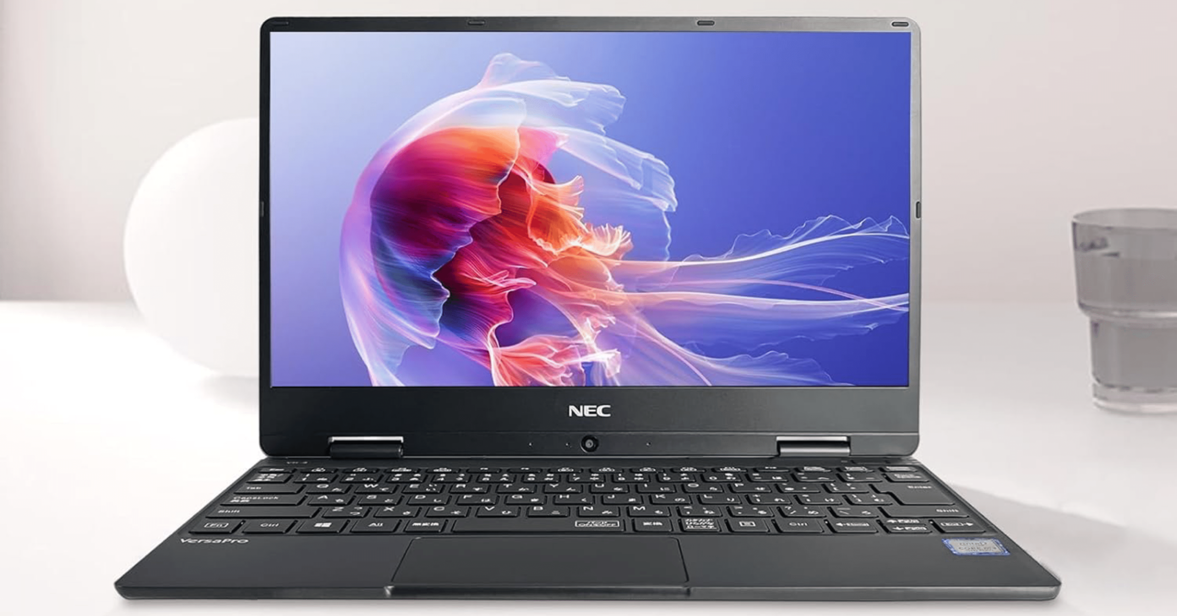 Core m3-8100Y、12.5インチ 917gの中古PC「NEC VersaPro VH-4」が