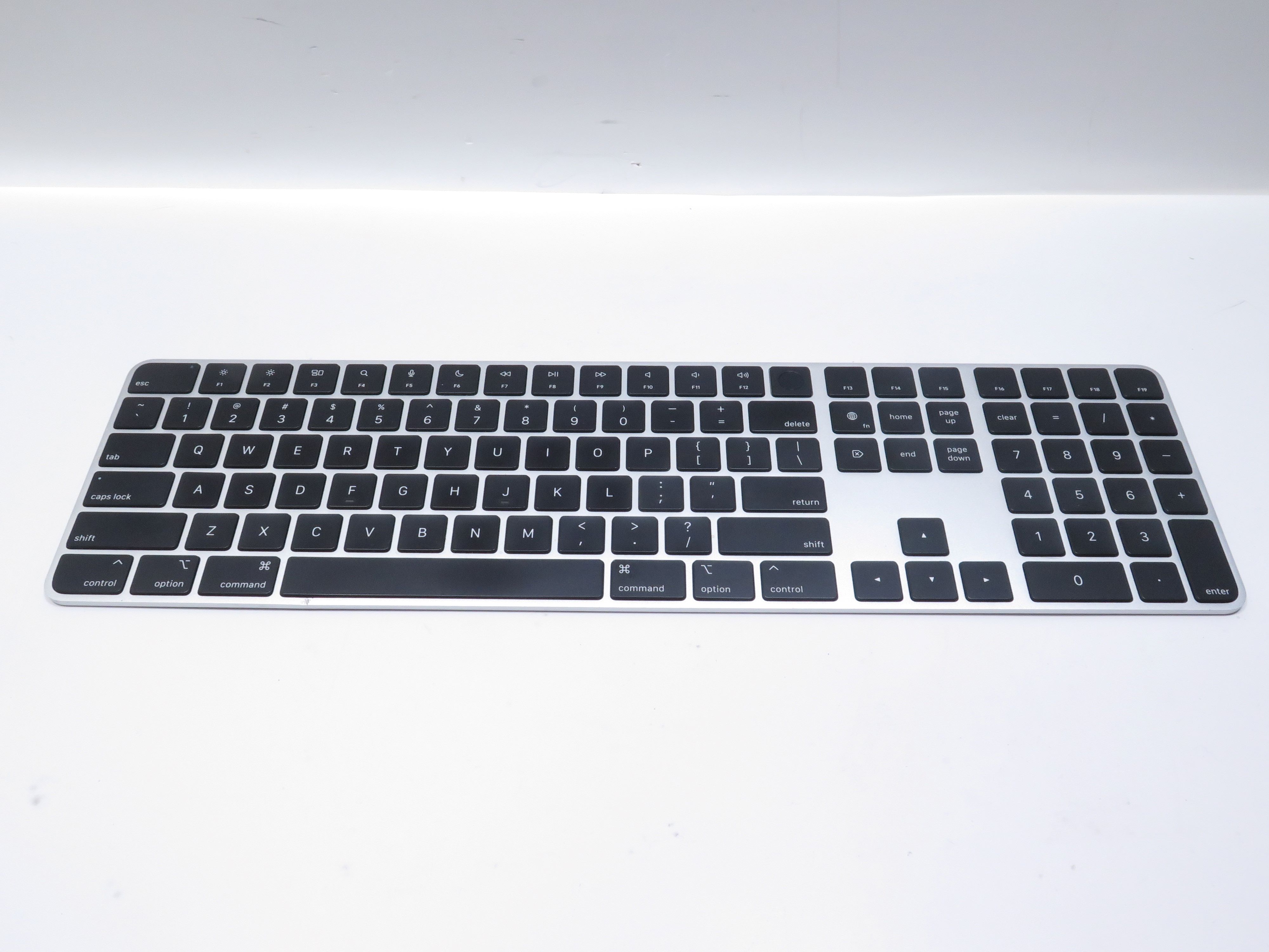 Apple A2520 Magic Keyboard Magic /Numeric Keypad US English