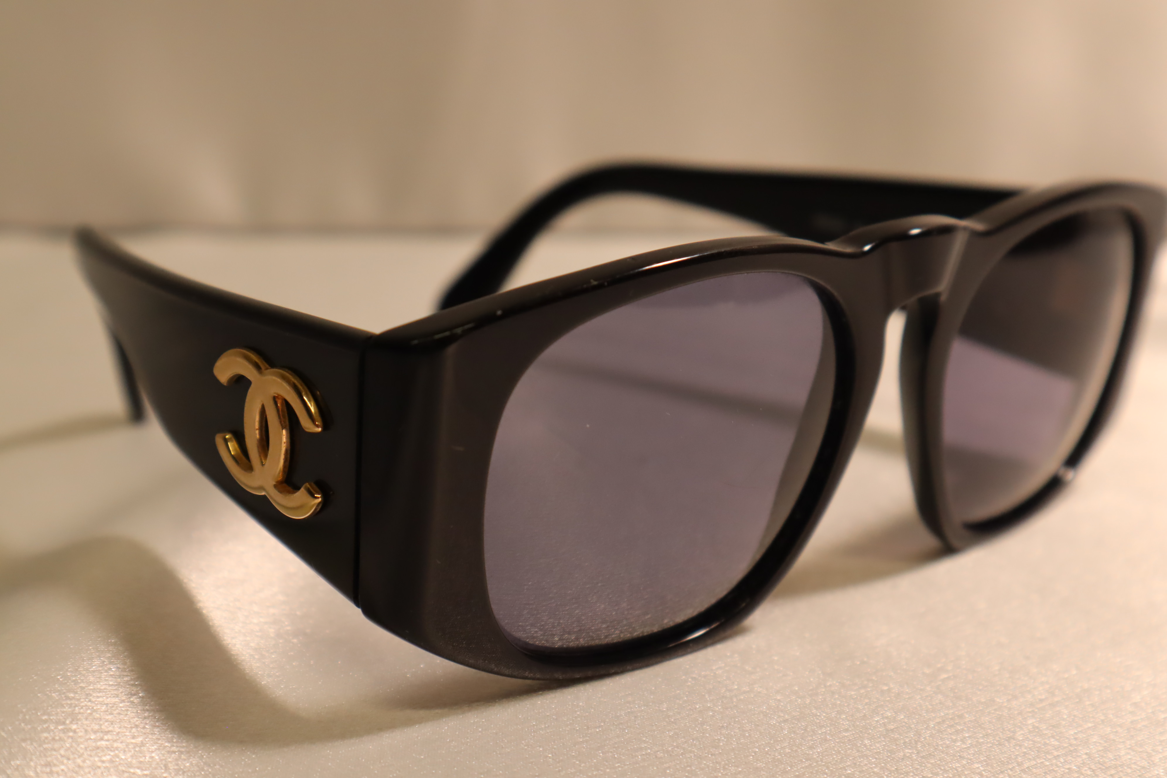Women's CHANEL COCO Mark Synthetic Resin Black Sunglasses 01451 94305