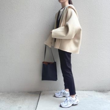 STUNNING LURE(スタニングルアー)の「ショートフーディーオーバー