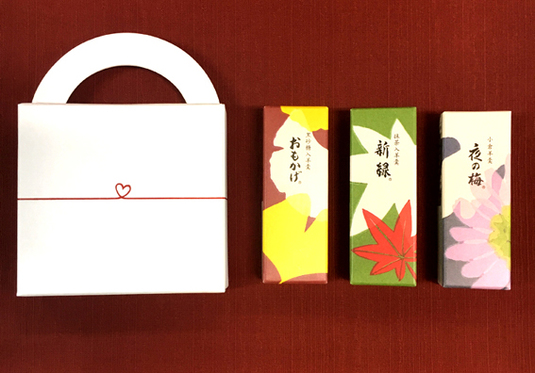 赤坂地区限定 プチバッグ小形羊羹3本入販売のお知らせ | お知らせ