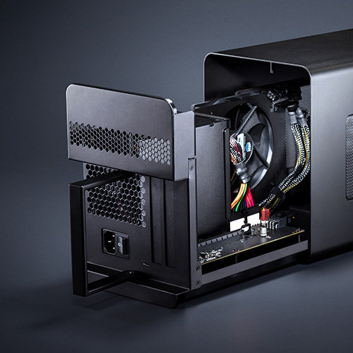 Razer Core X - Thunderbolt™ 3 eGPU | Razer Middle East and North