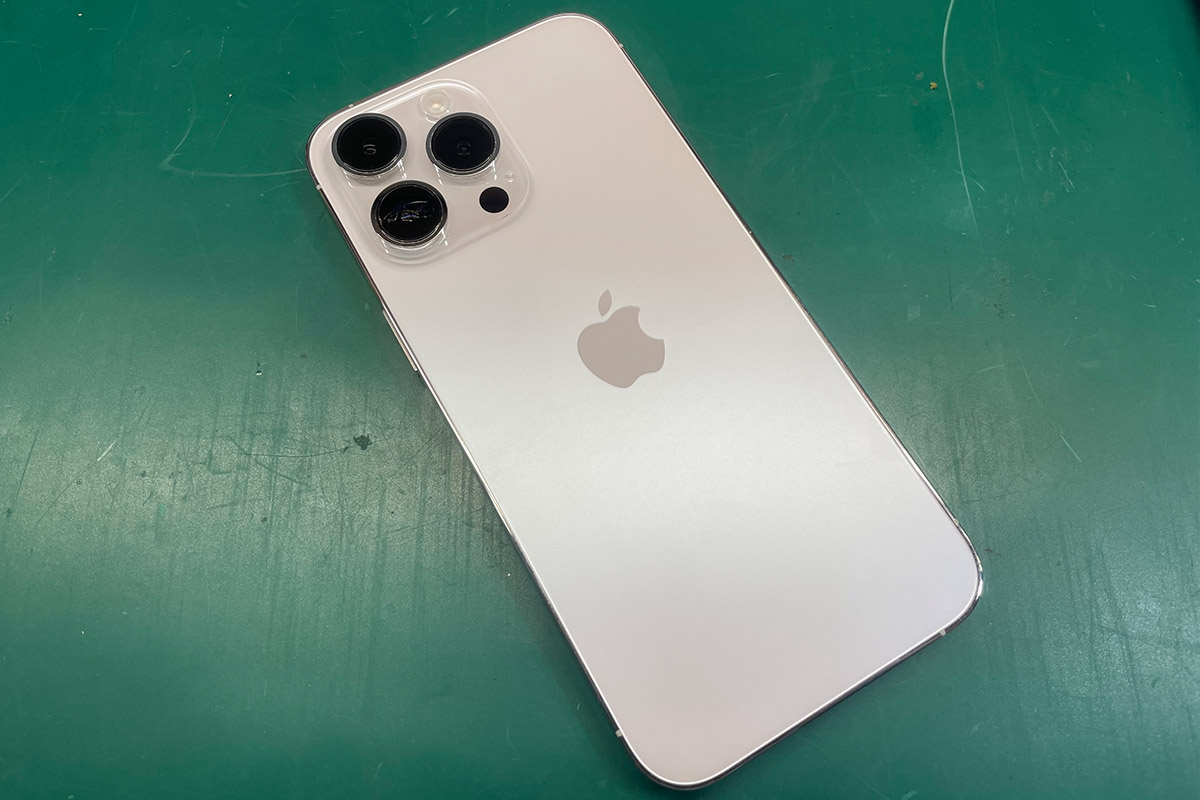 大阪淀屋橋 iPhone 14 Pro Max のカメラレンズ割れ修理 | APPLEMAC三宮
