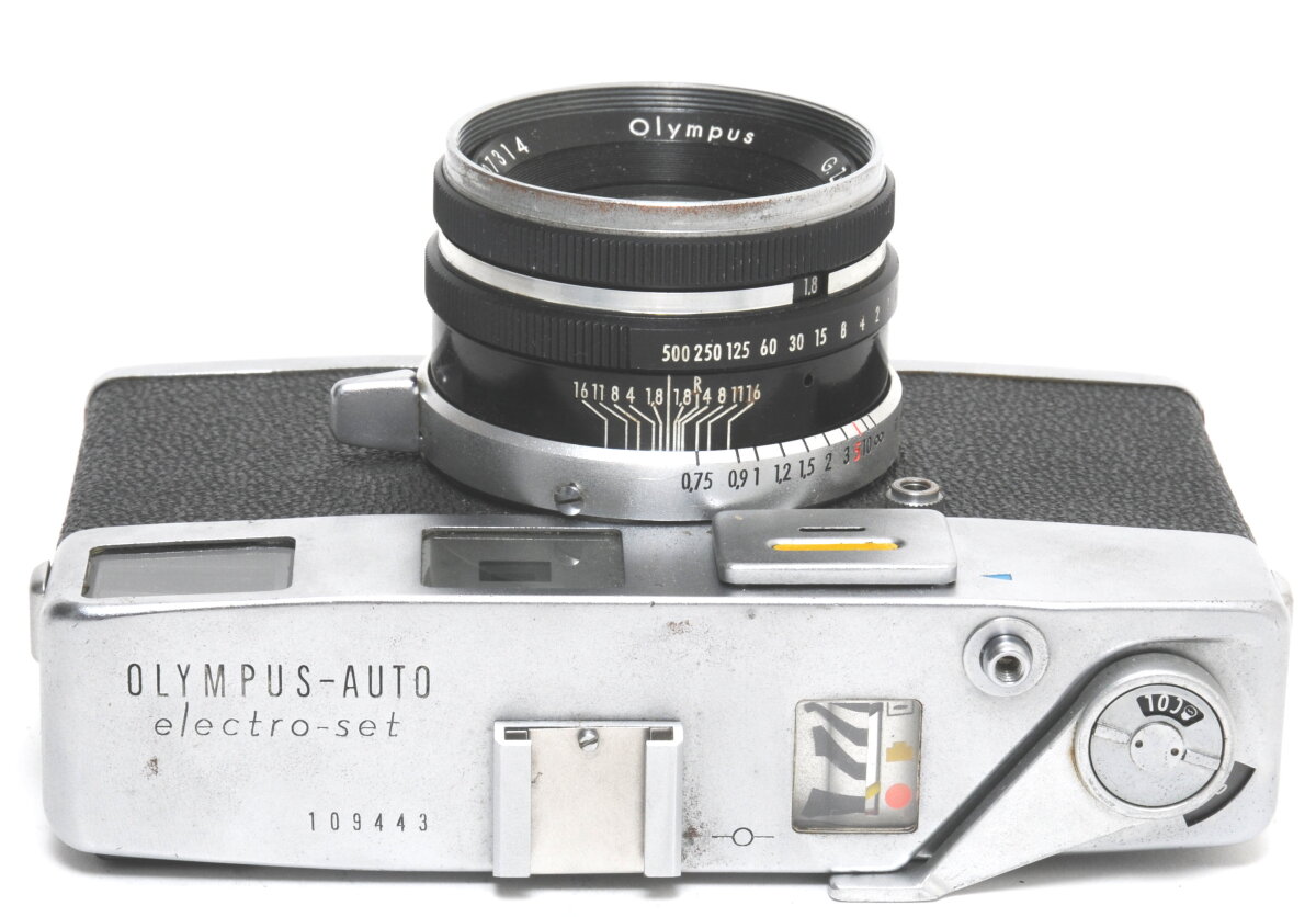 Olympus-Auto electro-set camera w. Zuiko 1,8/4,2cm lens, 149,00 €