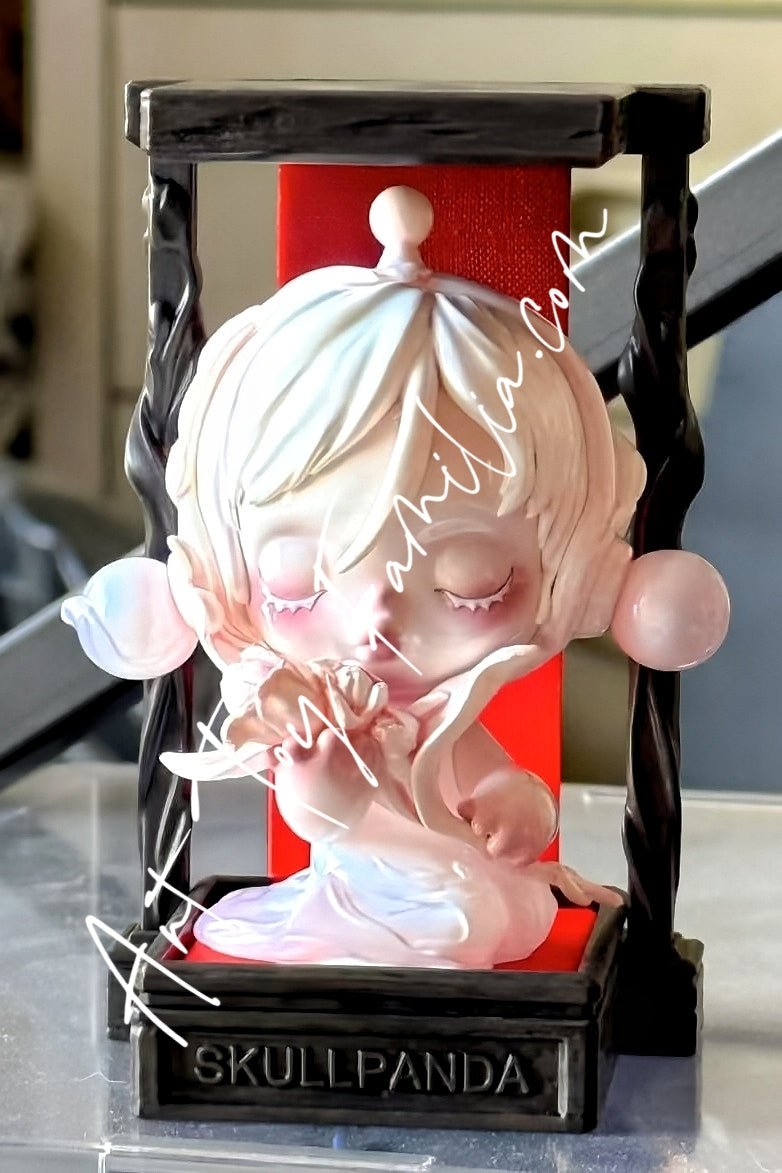 Skullpanda × Uniqlo A Tulip Invitation Figurine | POP MART – Art