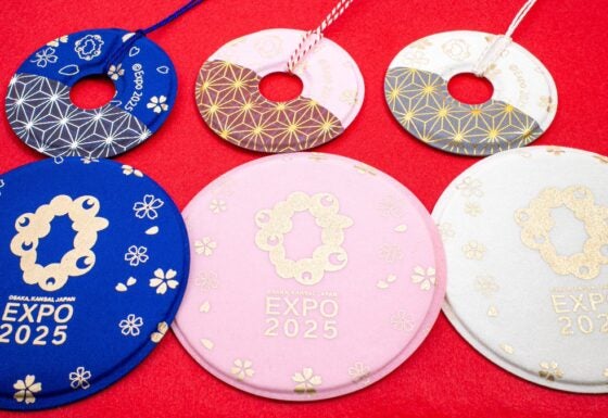 グッズ】大阪・関西万博の金彩公式ロゴマーク入りリフレクター（反射材