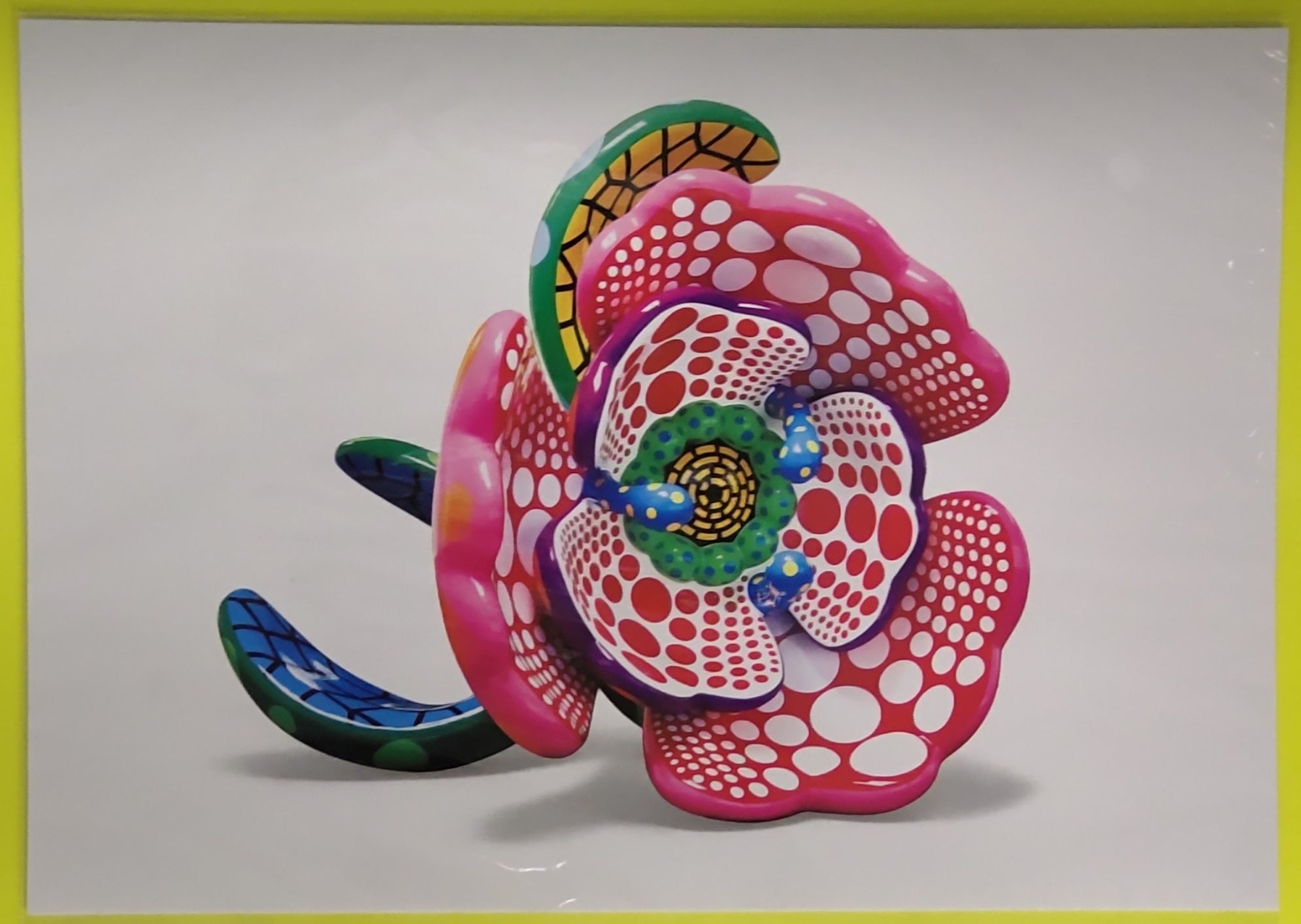 BOOKS】『家庭画報』3月号表紙に草間彌生作品登場 中面に特集記事と