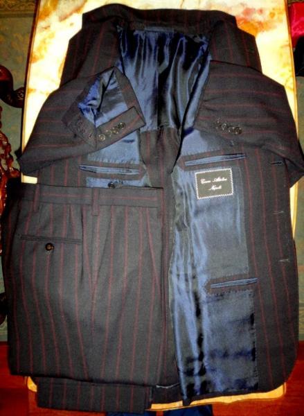 アットリーニ Cesare Attolini】優良ナポリ仕立て 春夏向け 濃赤