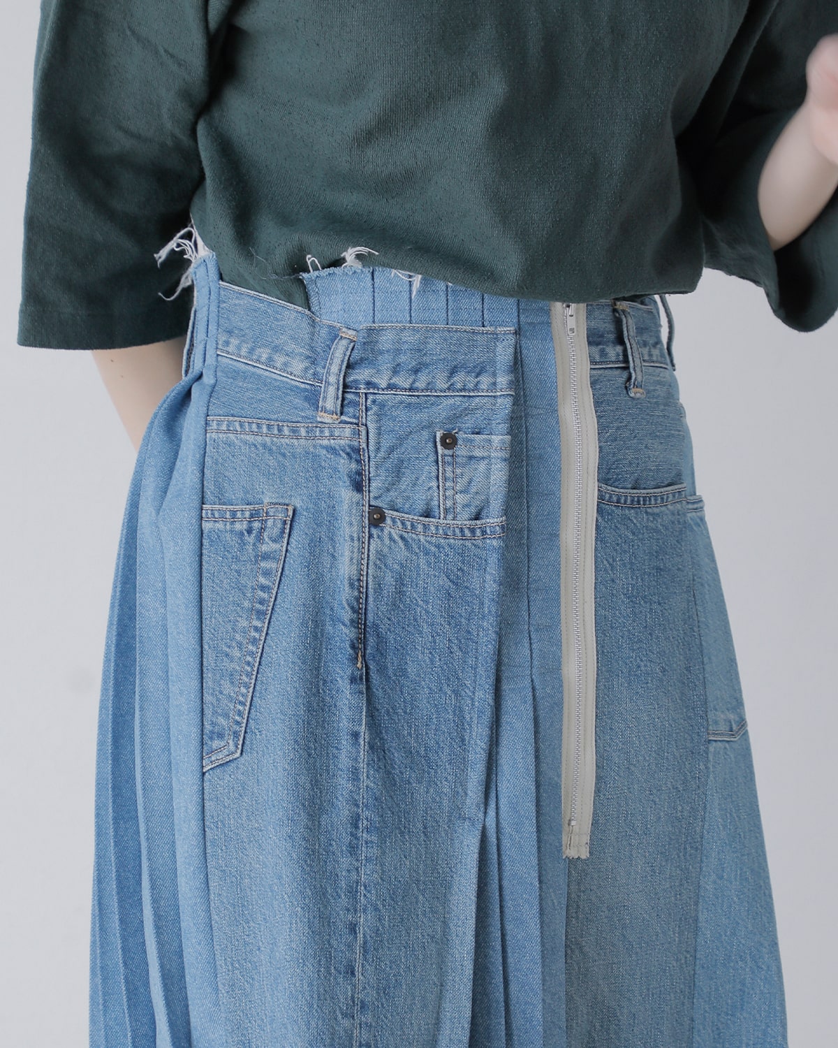 KURO クロ リメイク デニム プリーツ スカート “REMAKE DENIM MARK VI