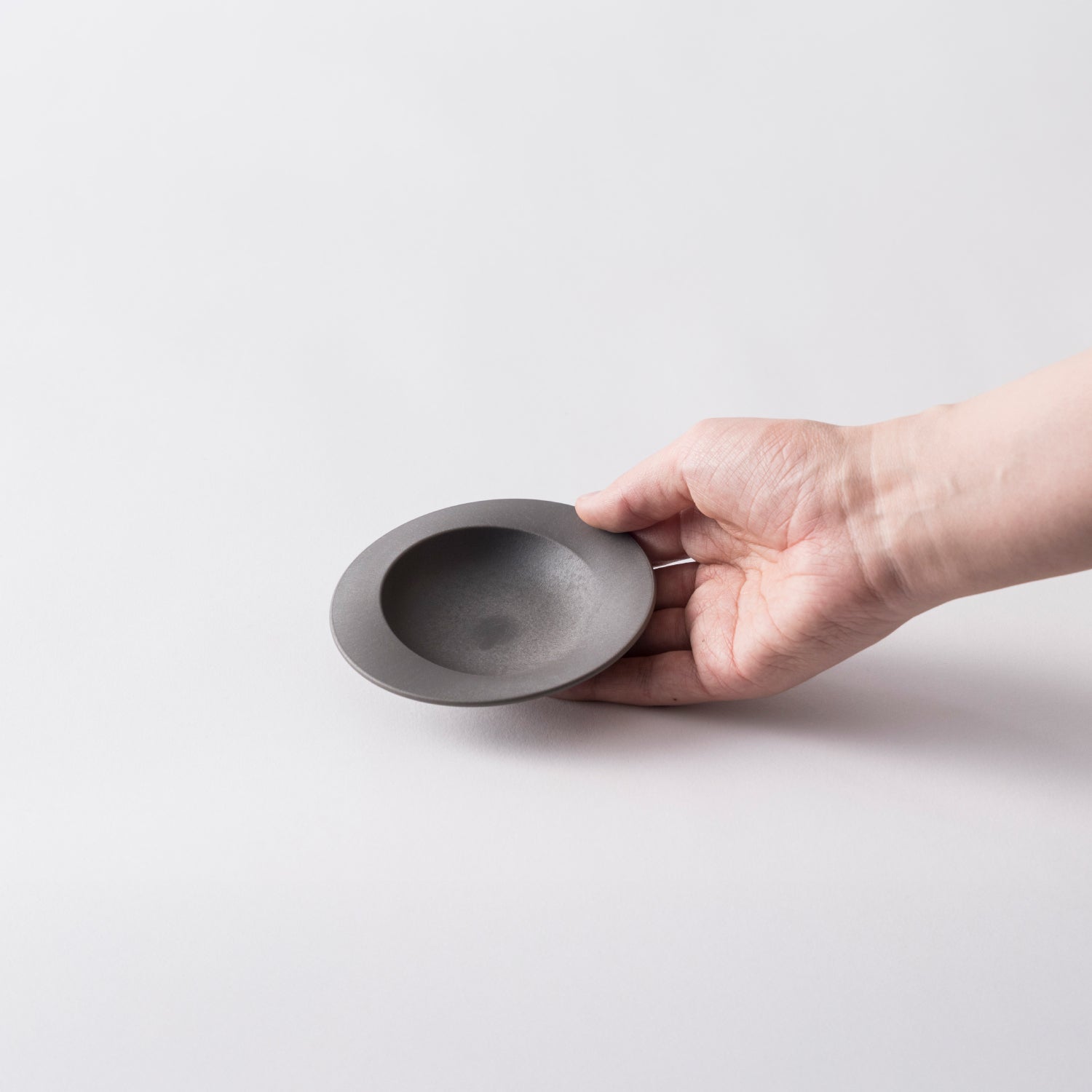 Products | こだわりのある人の普段使い食器ARAS（エイラス）公式