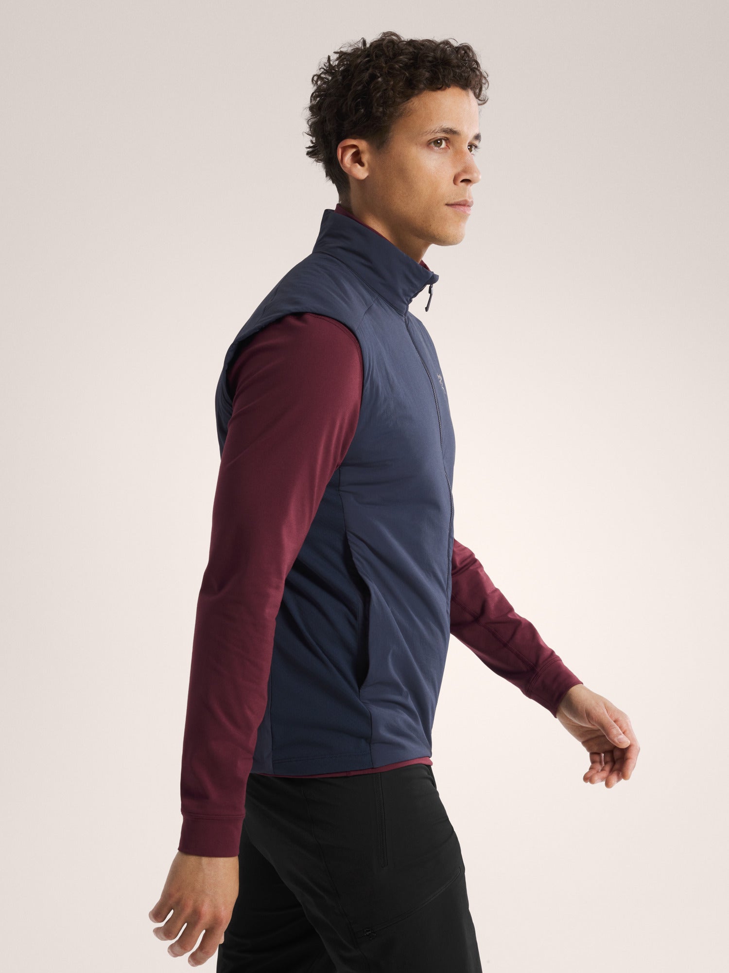 Arc'teryx Men's Breathable Atom Vest Navy – Black Sapphire – Arc