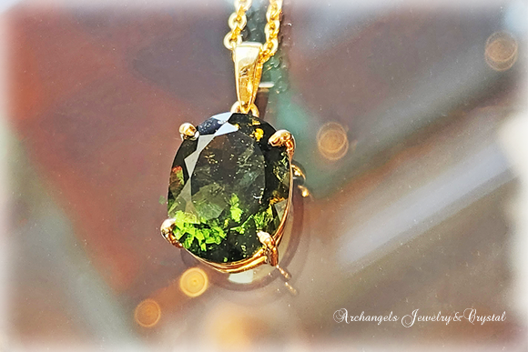 Attunement]チェコ産モルダバイト・ペンダント(18金45cmチェーン付き)