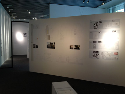 ペーター・メルクリのETHでのスタジオの学生作品などを紹介している