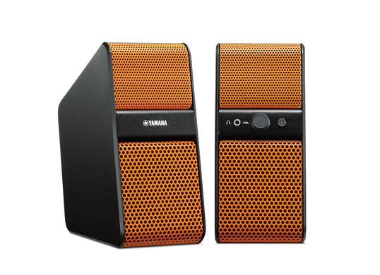 テレビやパソコンの音を手軽にグレードアップできるパワードスピーカー