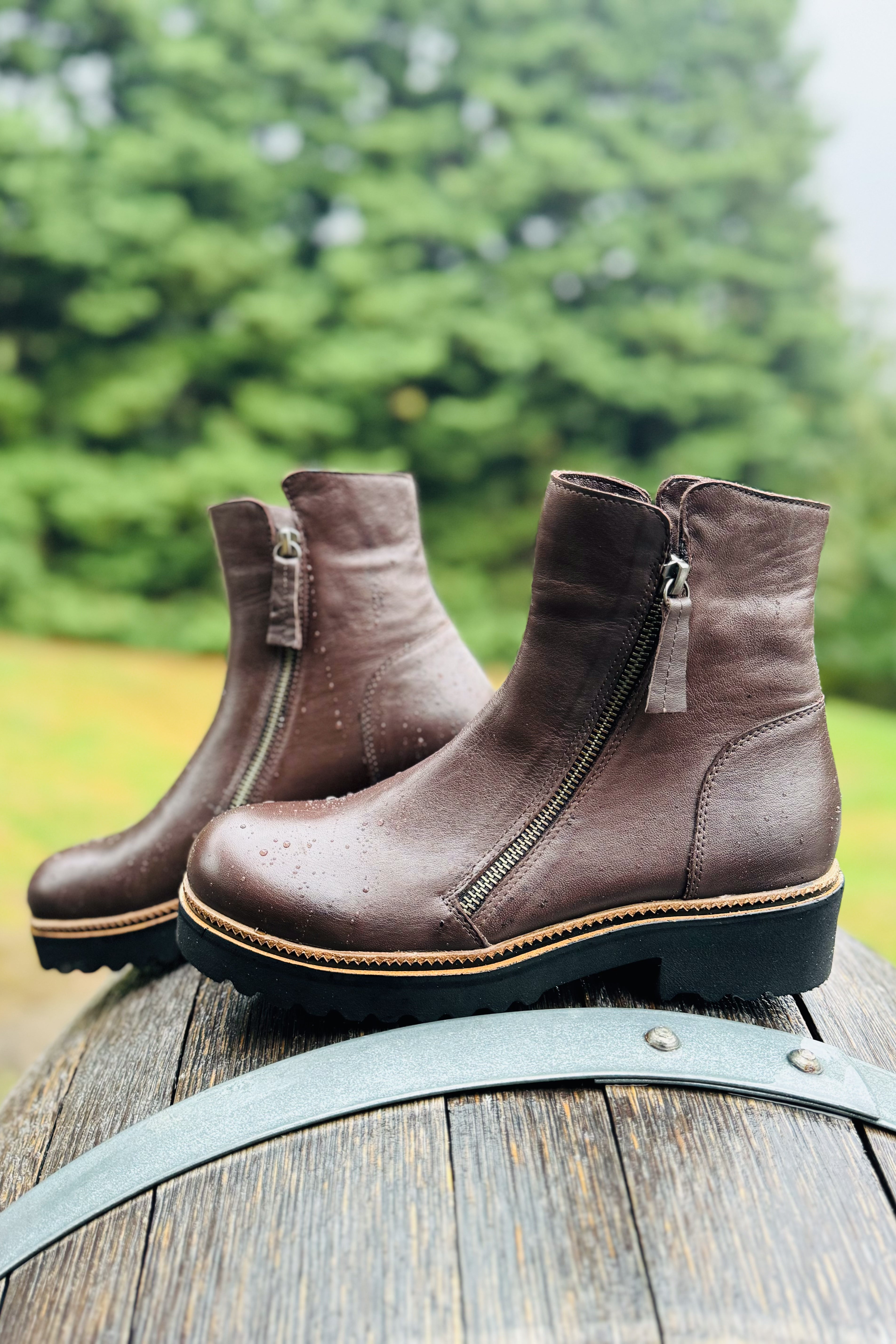 arianabootteakbueno.jpg?v=