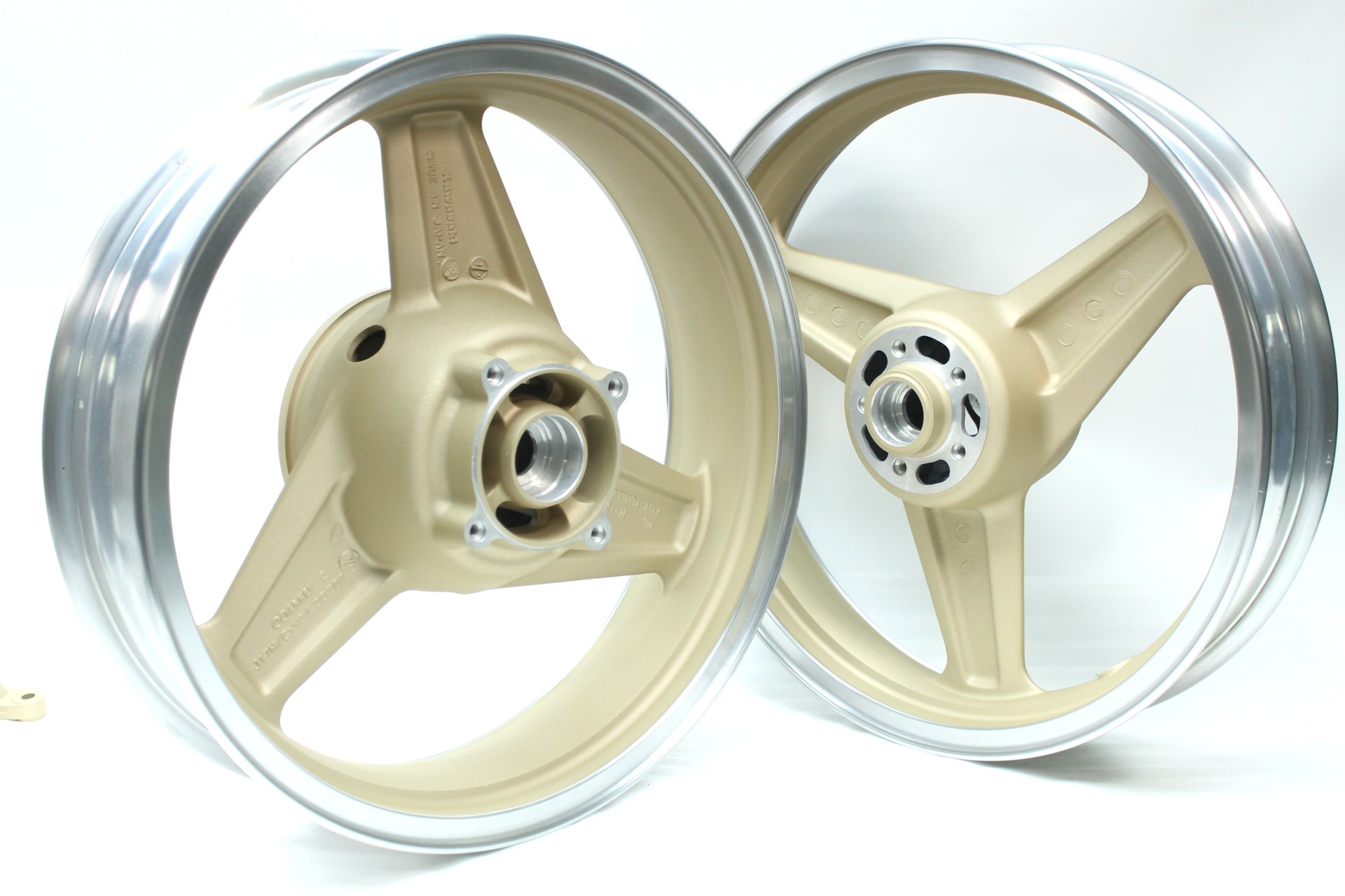 カワサキ｜ゼファー750 ホイール リム研磨 セラコート施工（焼付塗装