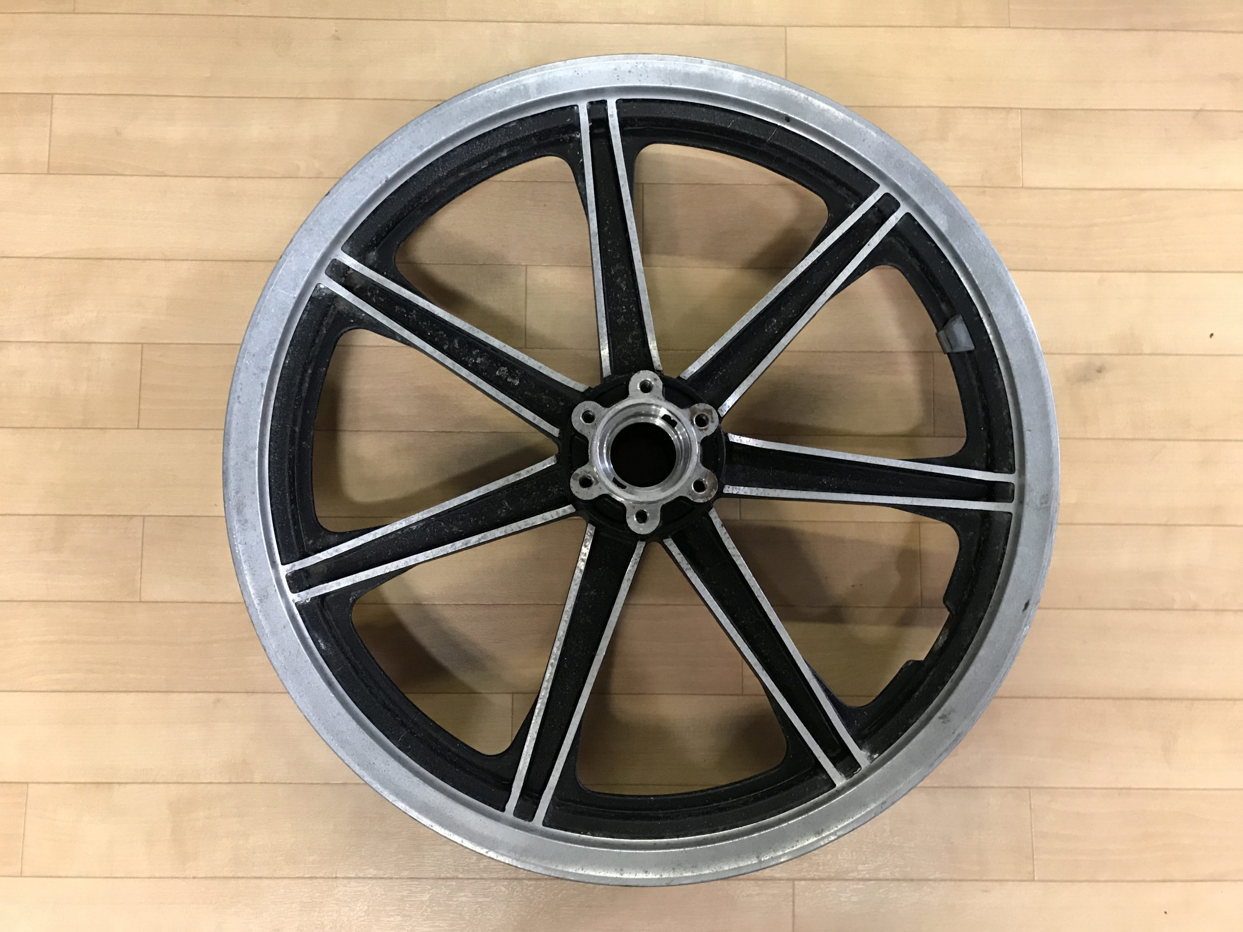 YAMAHA-SR400 ホイール セラコート施工（焼付塗装） - AWANOコーティング