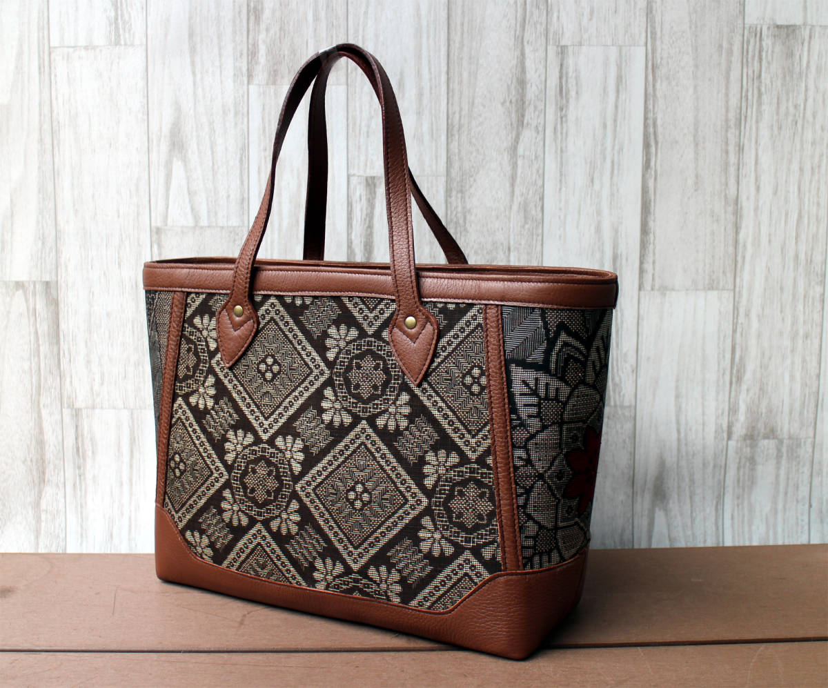 着物リメイク・大島紬・龍郷柄・牛革と紬とのコラボ・開閉はファスナー