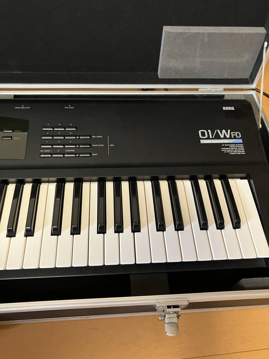 コルグ シンセサイザー KORG 01/W FD