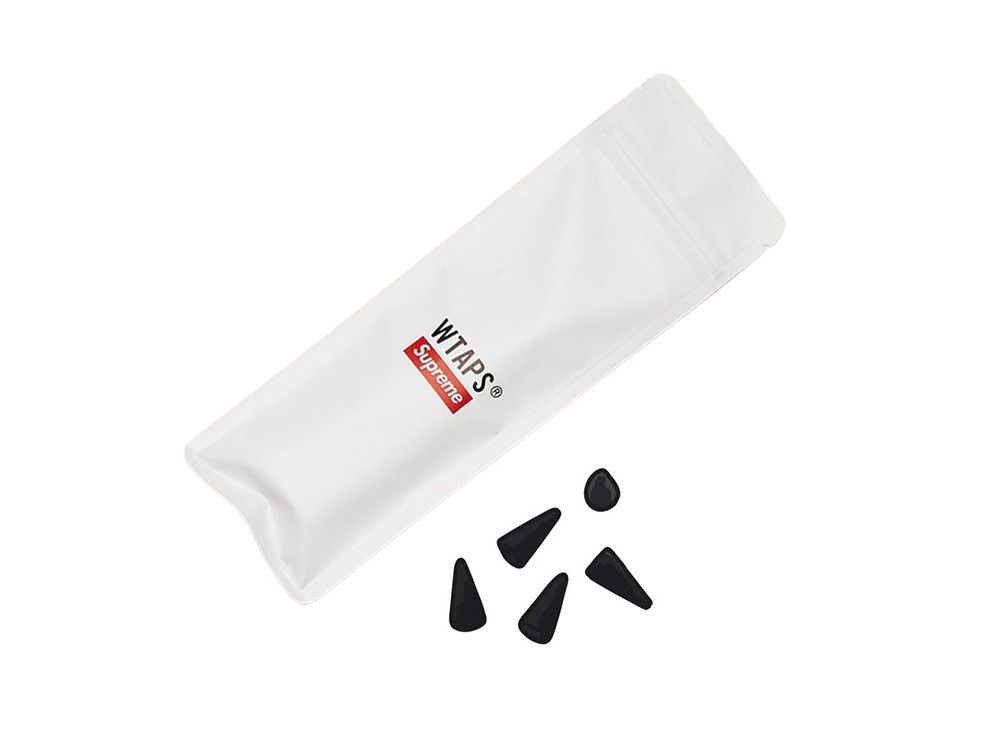 Supreme シュプリーム 雑貨セット 時計 文具 フィギュア トランプ お香