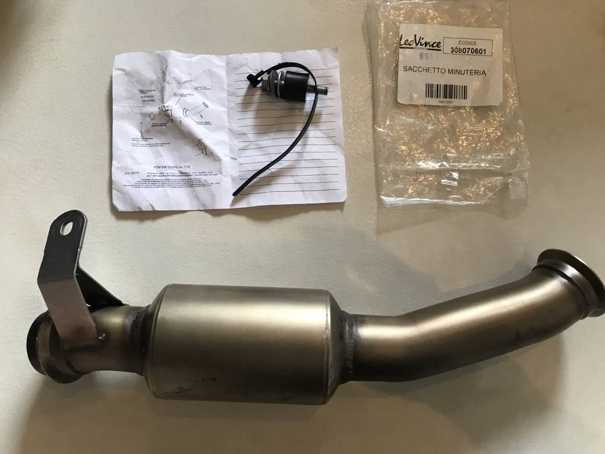 Yahoo!オークション - レオビンチ中間パイプ（690DUKE VITPILEN701 SVA