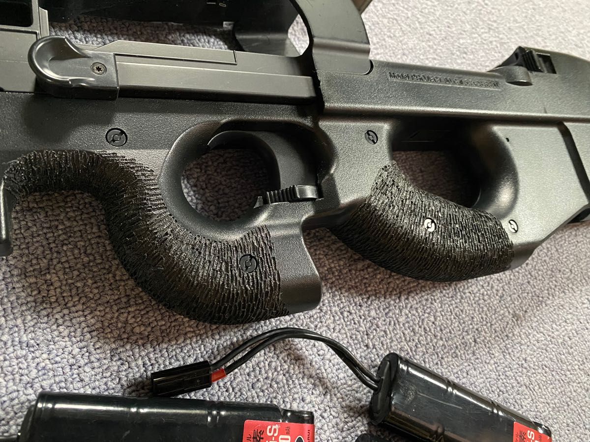 東京マルイ P90 スタンダード電動ガン/カスタム/マガジン/バッテリー