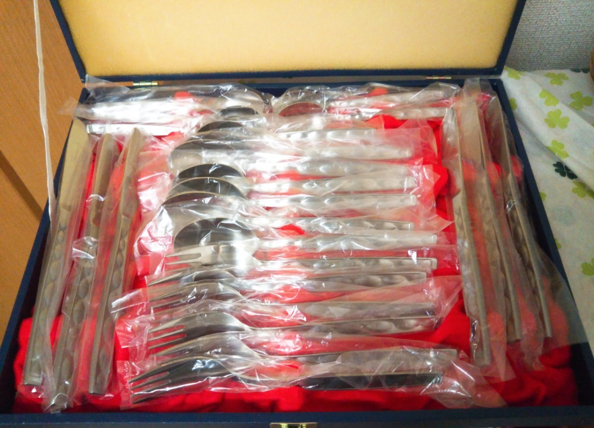 未使用 Noritakeステンレススチール カトラリーセット 16点 ナイル