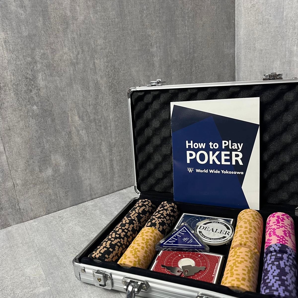 世界のヨコサワ】ポーカーセット アルミケース ROOTSカード