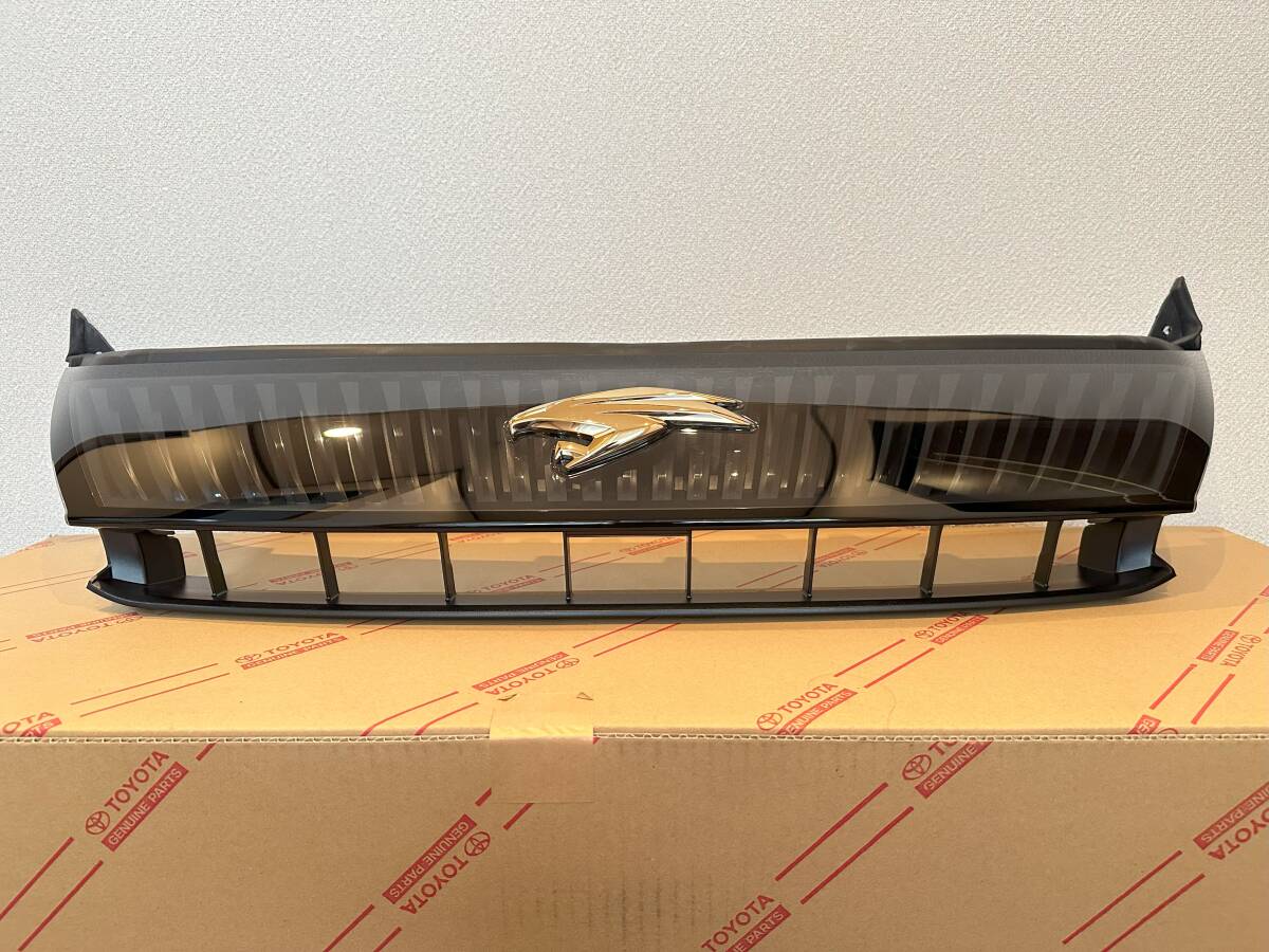 60系ハリアー純正フロントグリル53114-48030740新車外し保管！美品