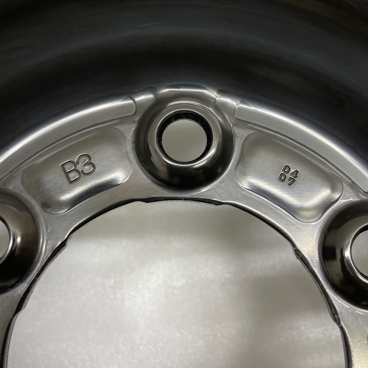 新車外し 超美品 2023年 日産 NV350系 キャラバン 15インチ スチール