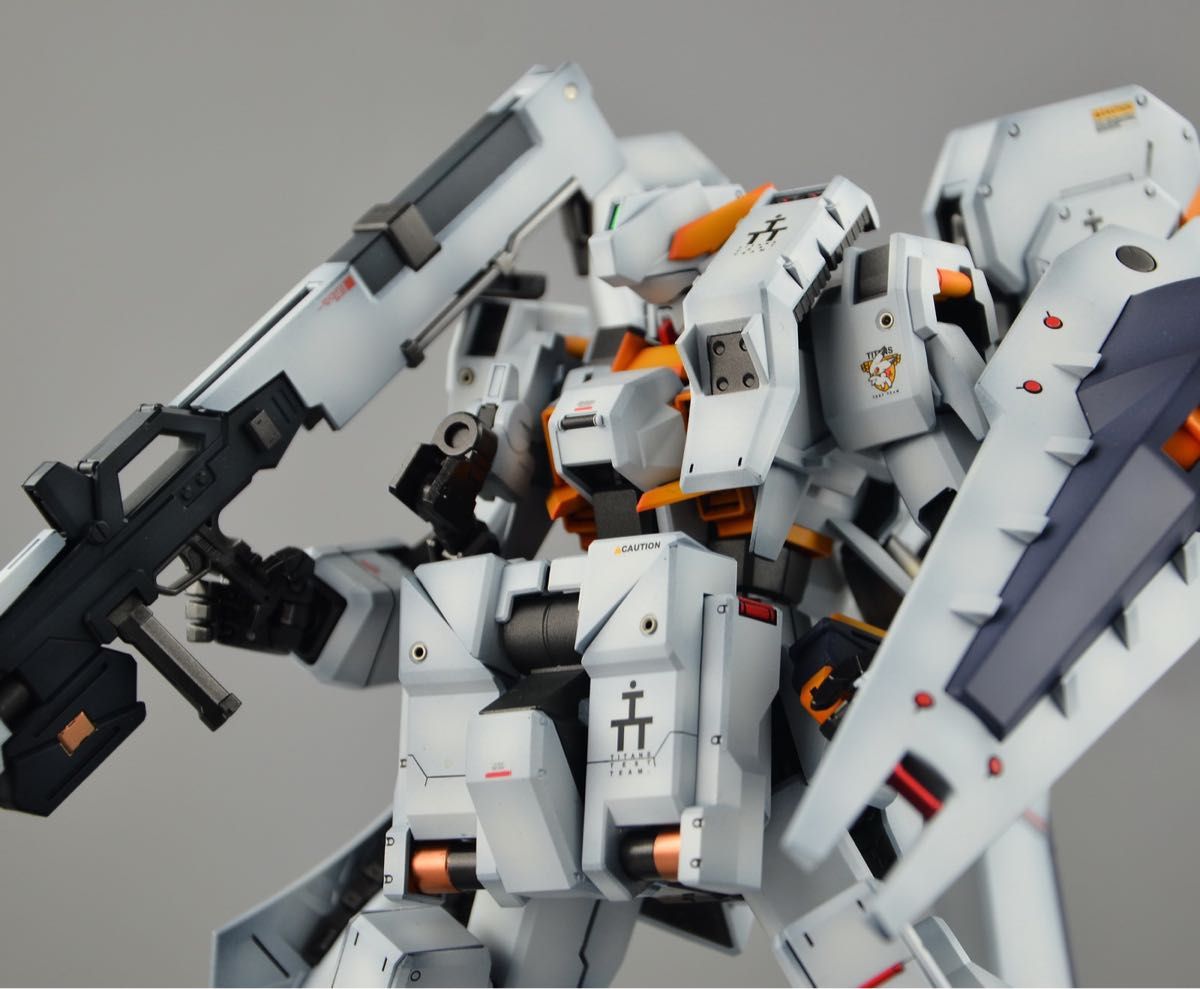 MG 1/100 RX-121-2 ガンダムTR-1 ヘイズル・アウスラ] 改修塗装済 完成